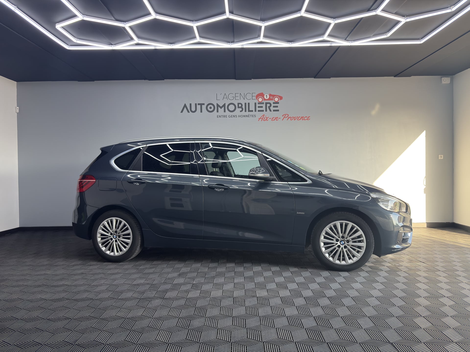 BMW Série 2 ActiveTourer (F45) ACTIVE TOURER 218D XDRIVE 2.0 D 150 Ch - LUXURY LINE - SUIVI BMW — 2