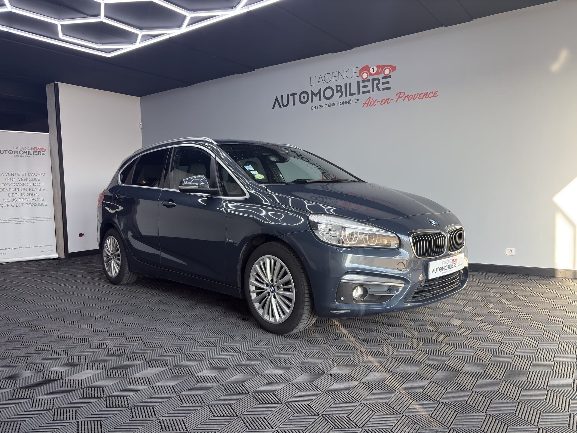 BMW Série 2 ActiveTourer (F45) ACTIVE TOURER 218D XDRIVE 2.0 D 150 Ch - LUXURY LINE - SUIVI BMW