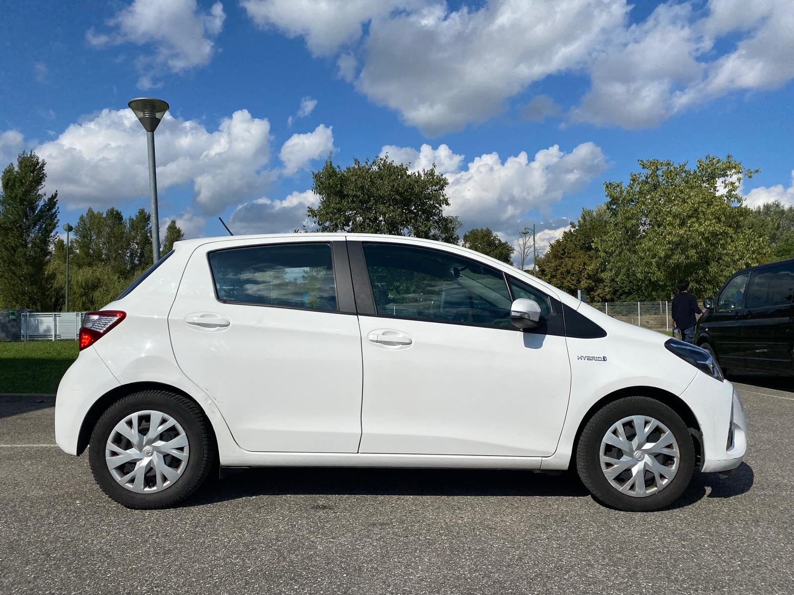 Toyota Yaris III (3) 1.5 HYBRID 75CH 100H FRANCE 5P - Entretien Full TOYOTA — 2