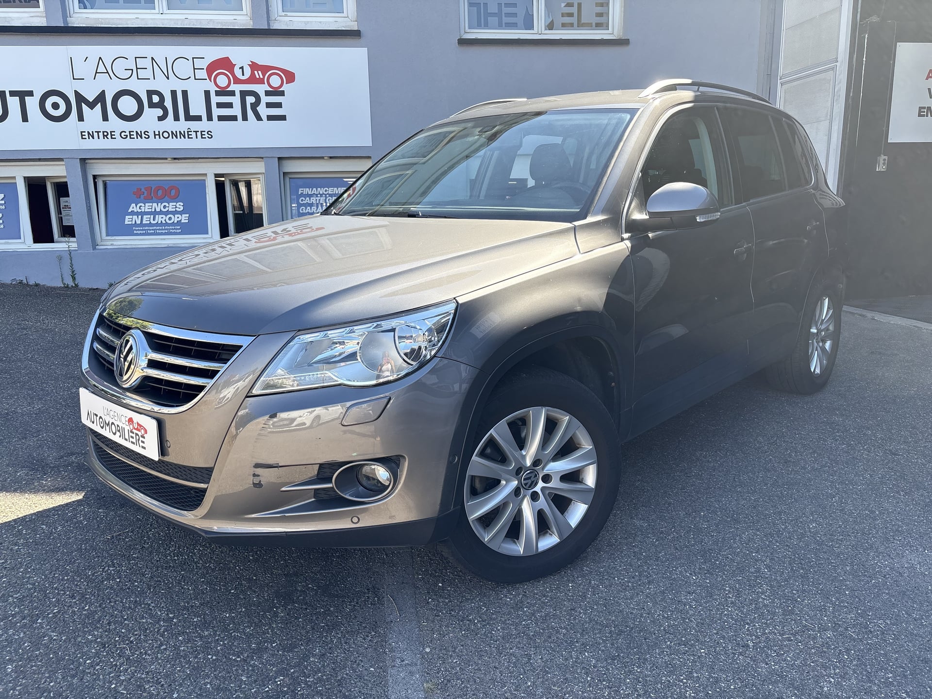 Volkswagen Tiguan 2.0 TDI 140ch FAP Sportline 4Motion DSG7 - Clim automatique - Régulateur de vitesse - Frein à main électrique
