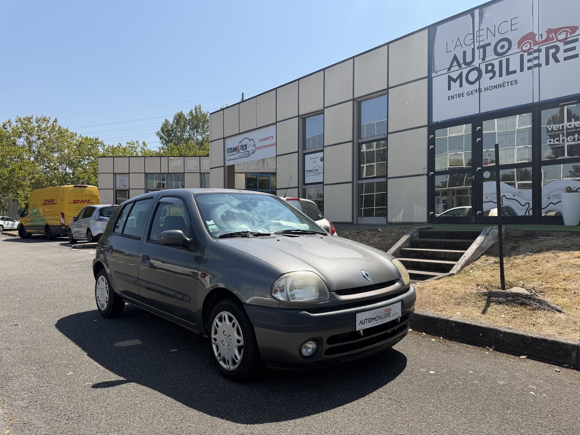 Renault Clio II 1.4 75cv RXE - Distribution neuve