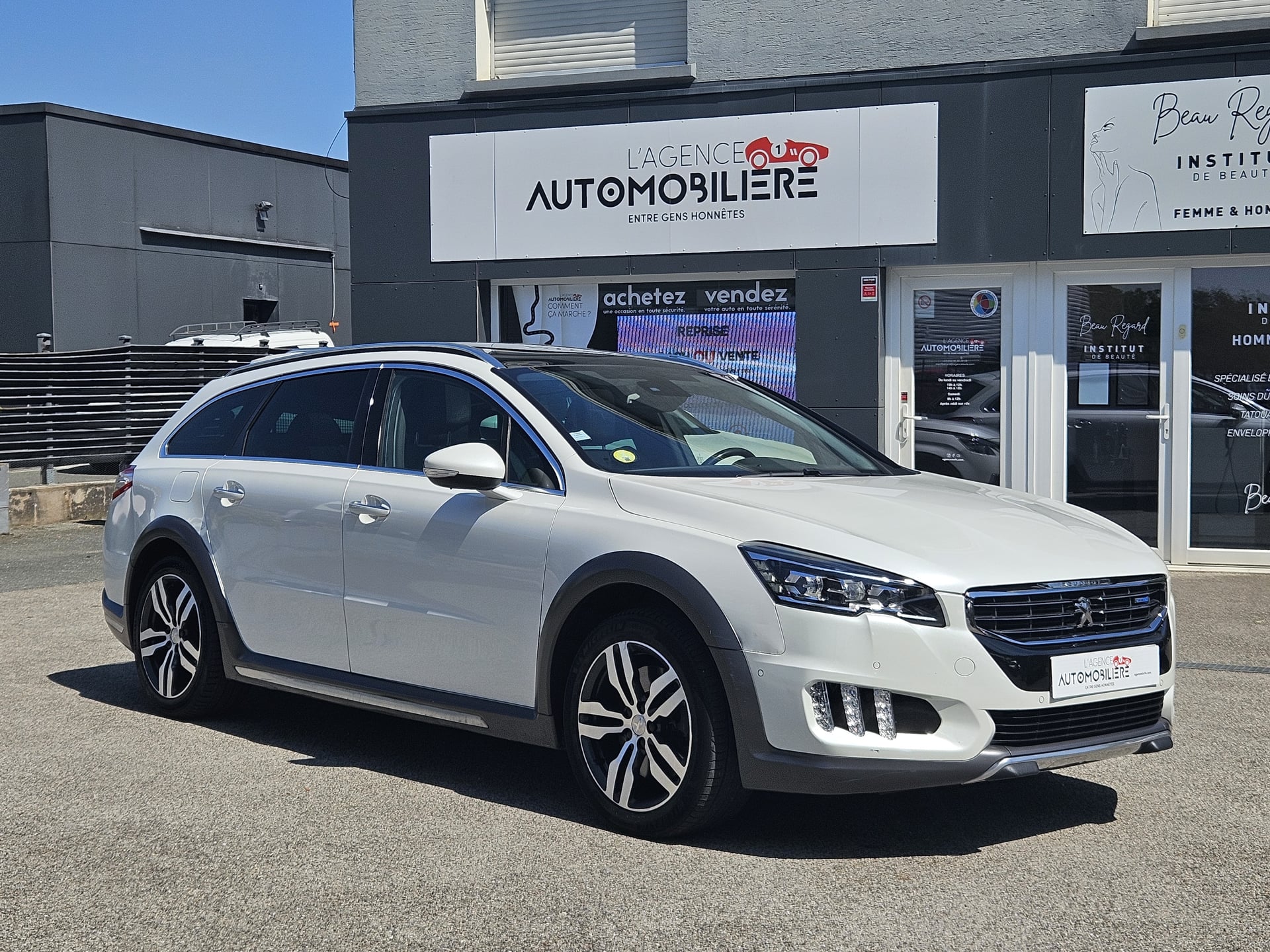 Peugeot 508 SW RXH  (Non Hybride)  2.0 HDI 180 CV EAT8 (Sièges chauffants massant - Toit panoramique)