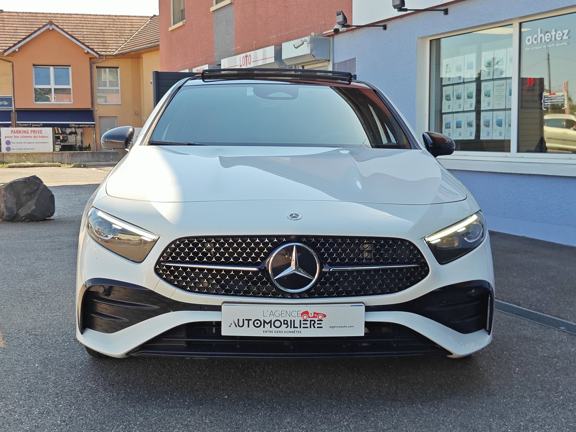 Mercedes-Benz Classe A 200 163ch AMG Line 7G-DCT — 2