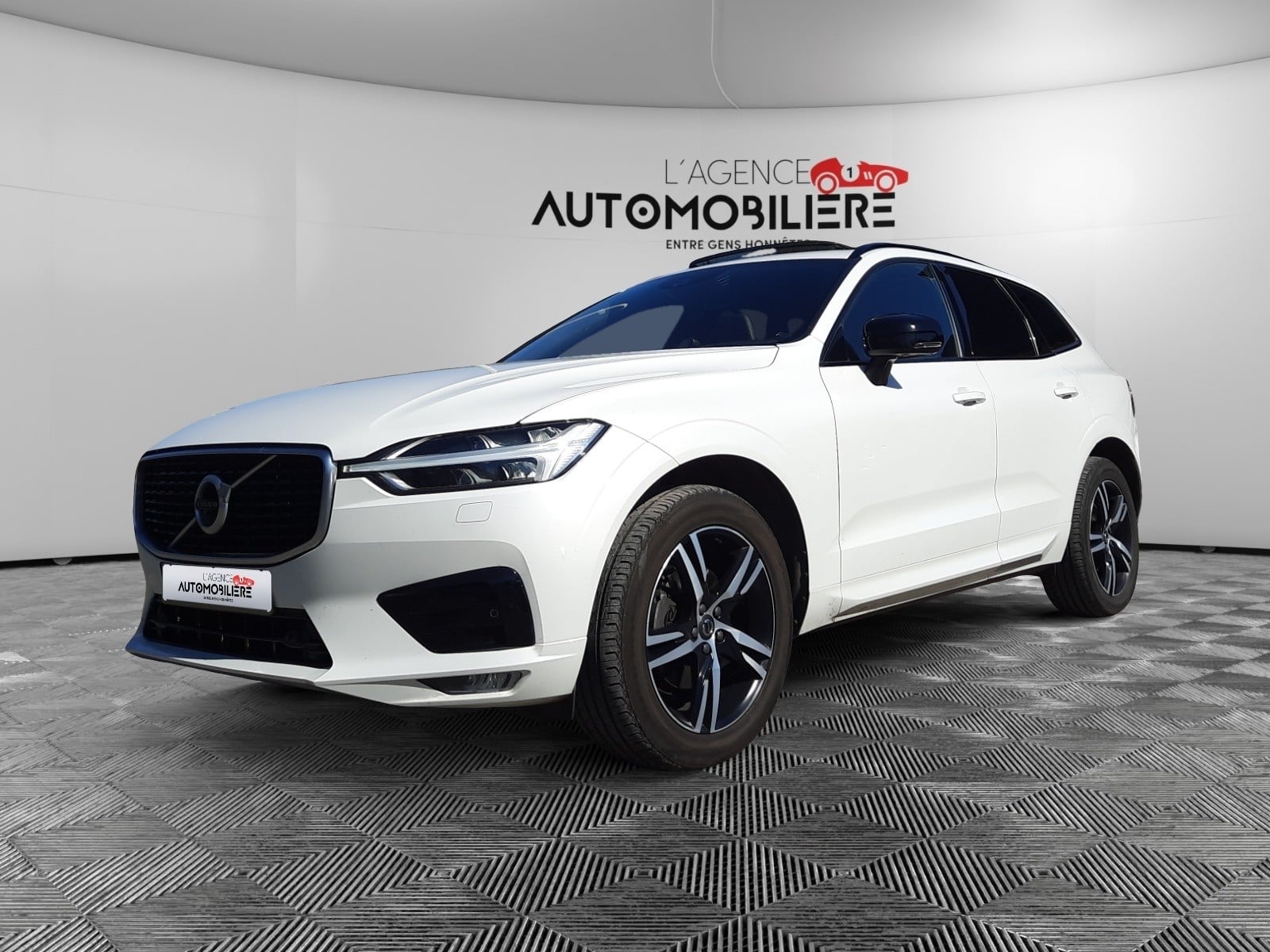 Volvo XC60 XC60 2.0 D4 R-Design Geartronic 190Ch/ Garantie 12 Mois