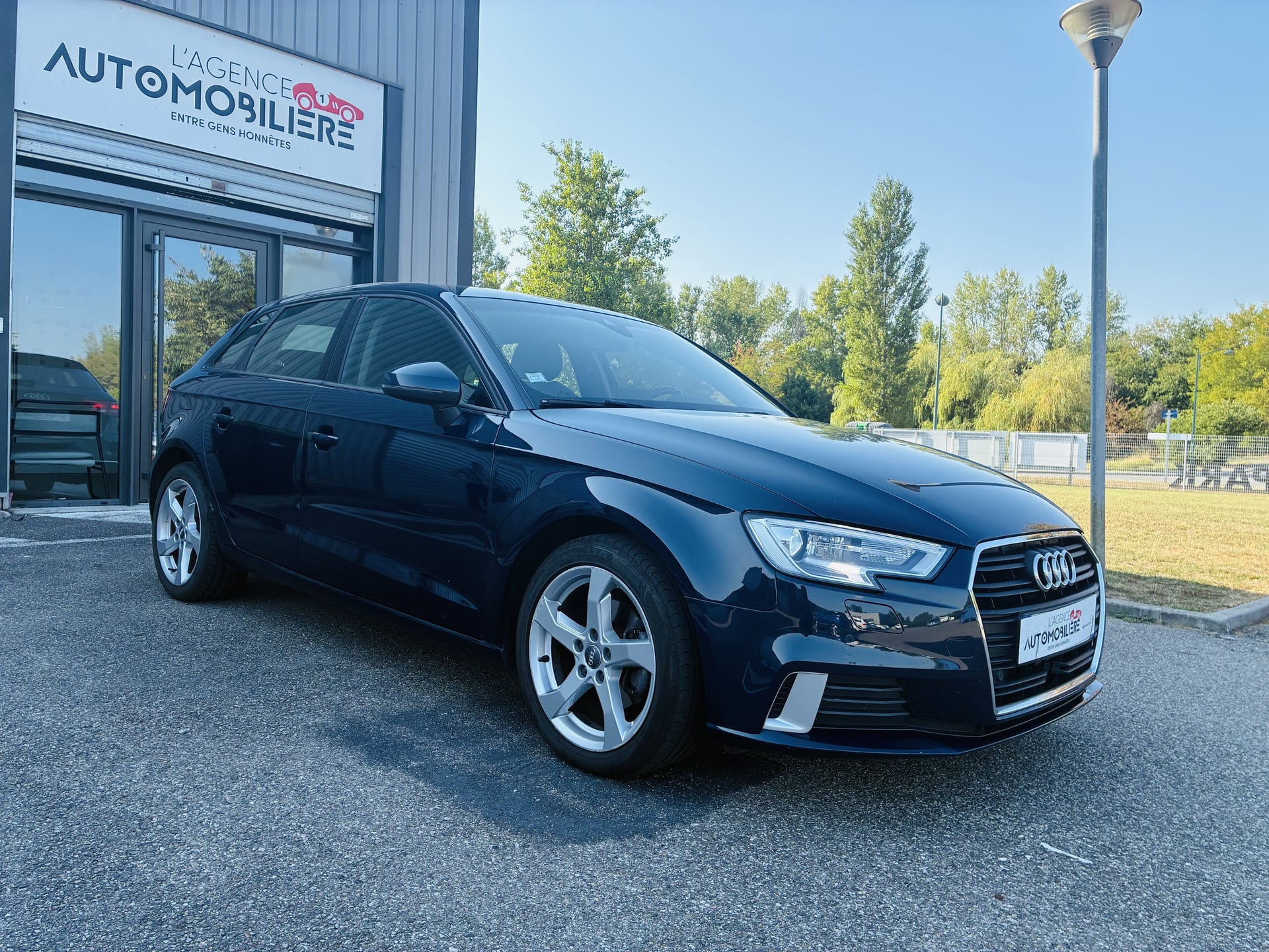 Audi A3 Sportback 1.5 SPORTBACK 130cv DESIGN - Entretiens AUDI- Bicarburation GNV