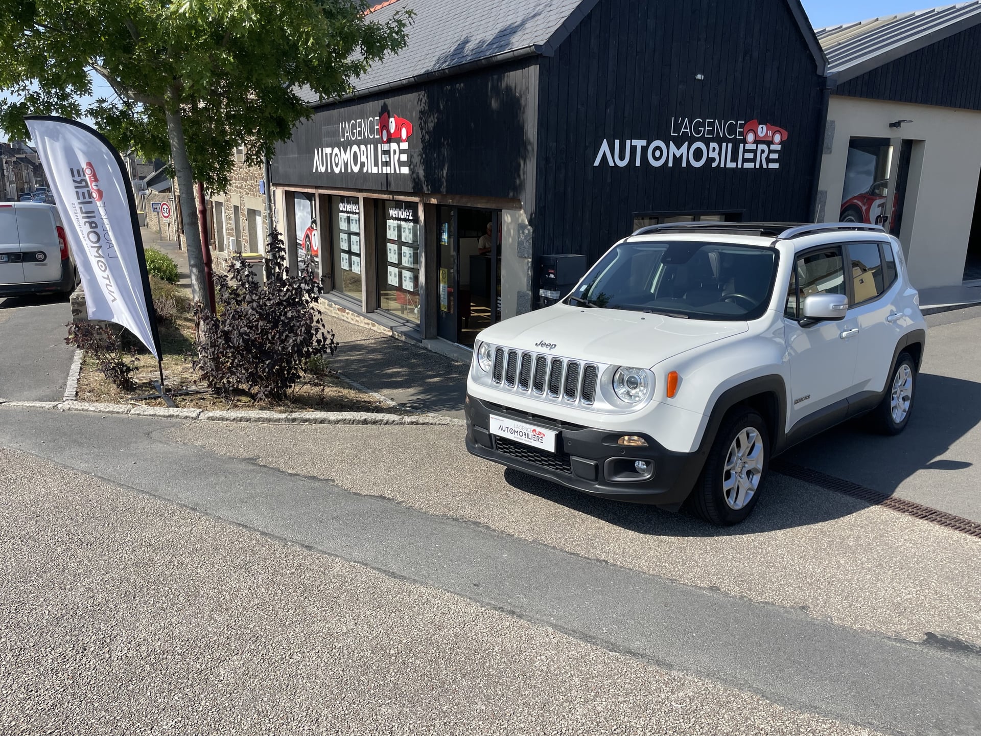 Jeep Renegade 1.4 LIMITED 140 CH MULTIAIR S§S BVR6 — 40
