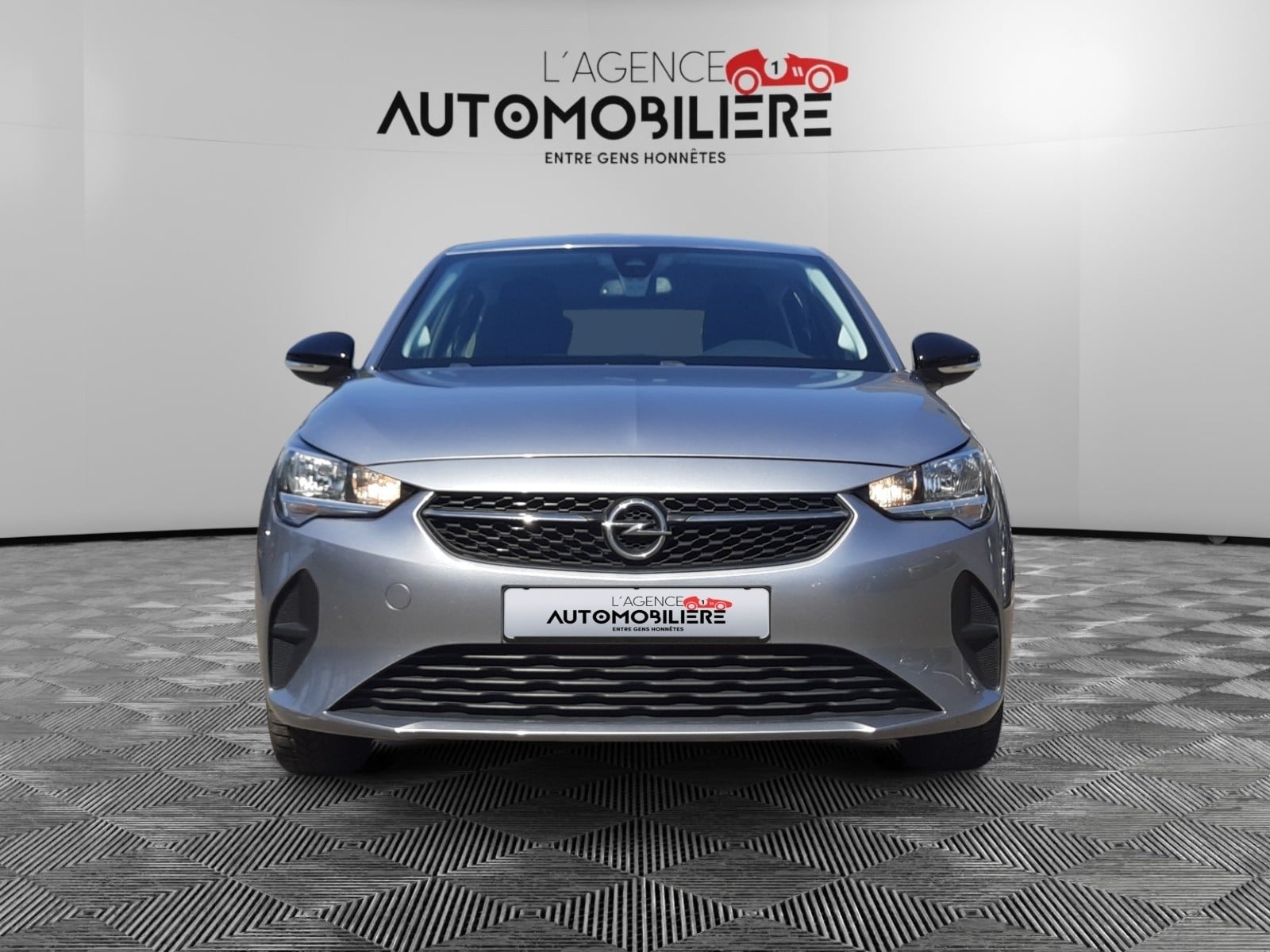 Opel Corsa 1.2i Edition S/S Boite Manuelle 5V 75Ch/Garantie 12 Mois — 2