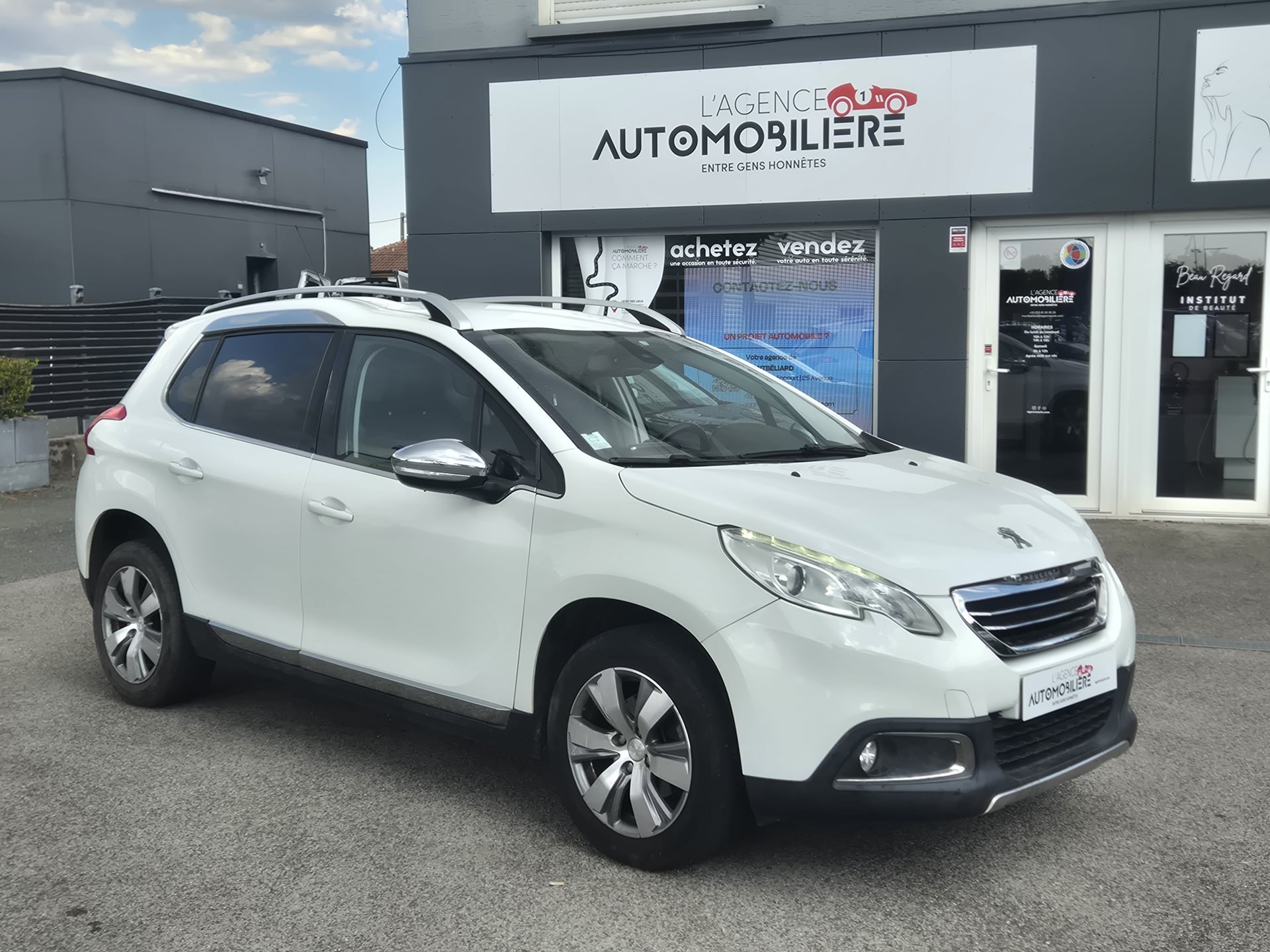 Peugeot 2008 1.6 e-HDi 115 ALLURE