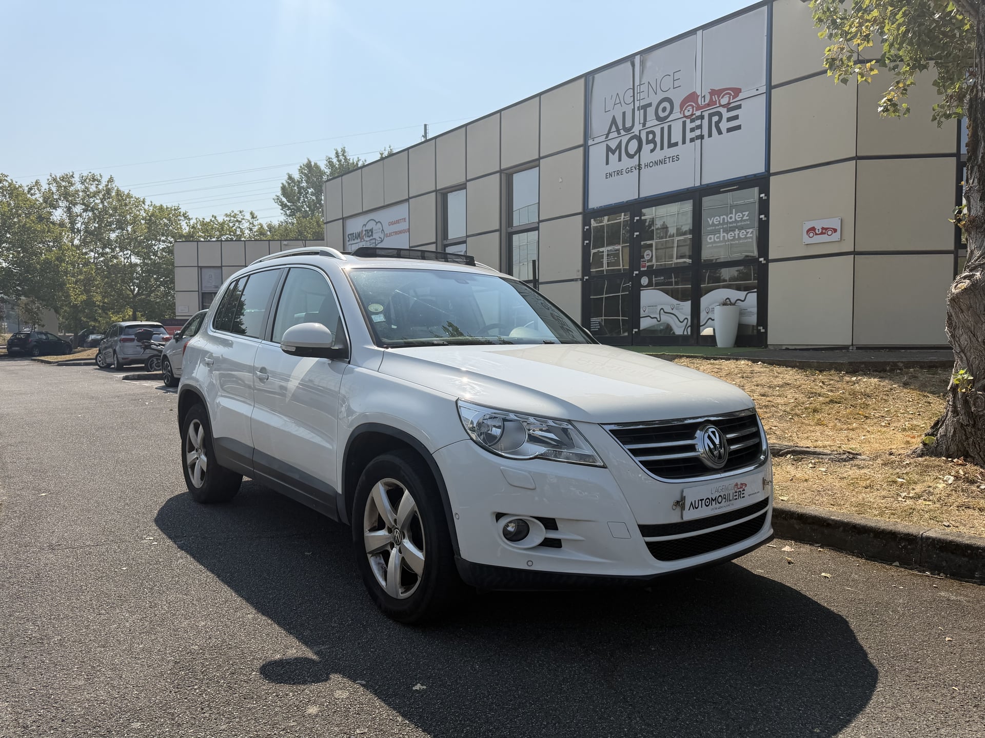 Volkswagen Tiguan 2.0 TDI 140cv Carat - Toit ouvrant
