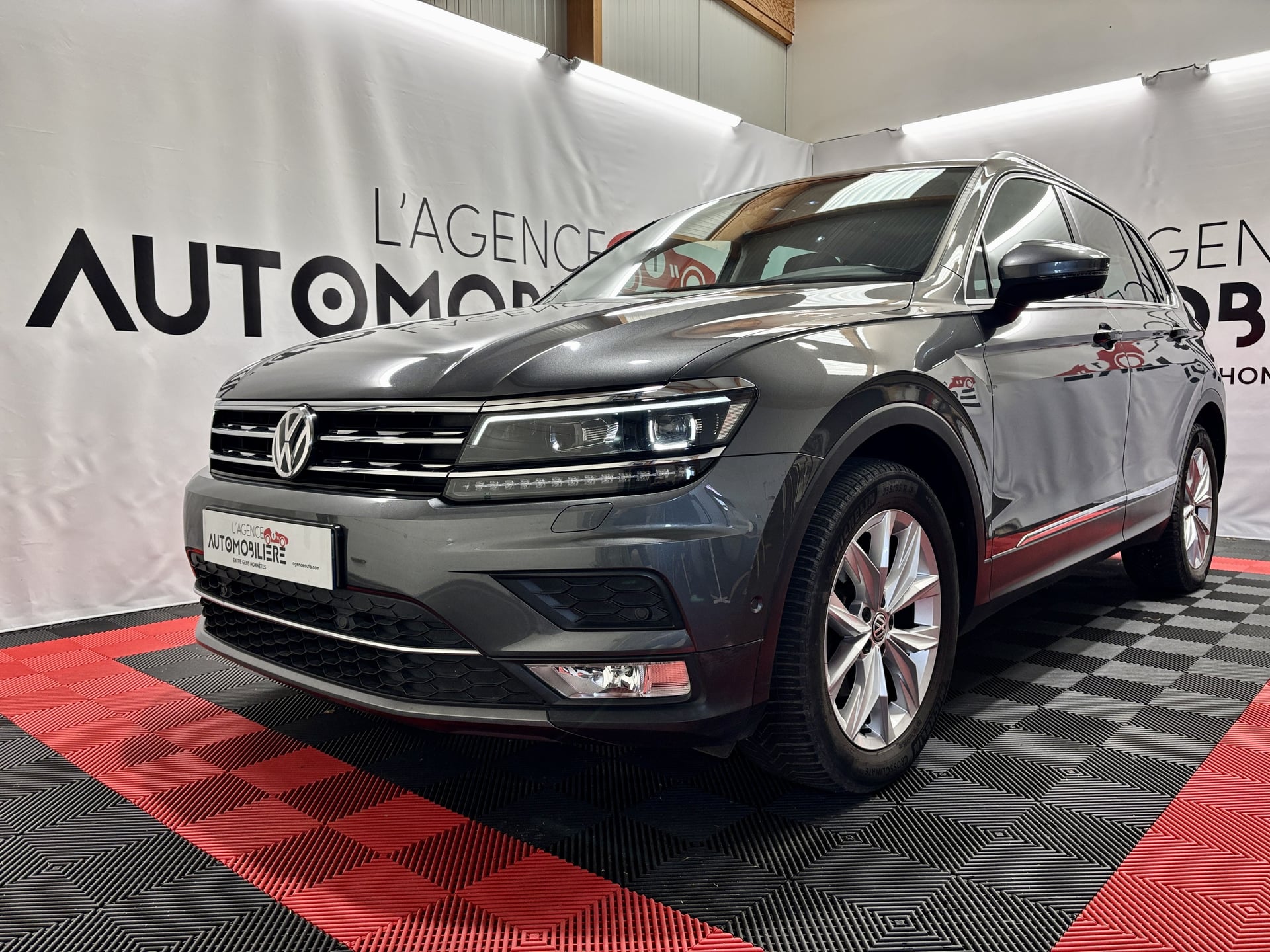 Volkswagen Tiguan II 1.4 TSI 150 BLUEMOTION TECHNOLOGY CARAT DSG6 (Attelage)