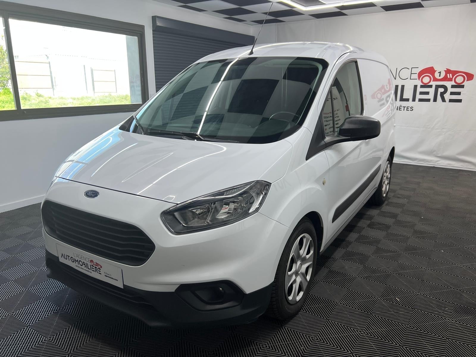 Ford Transit Courier 1.5 TDCI Trend Business BVM6