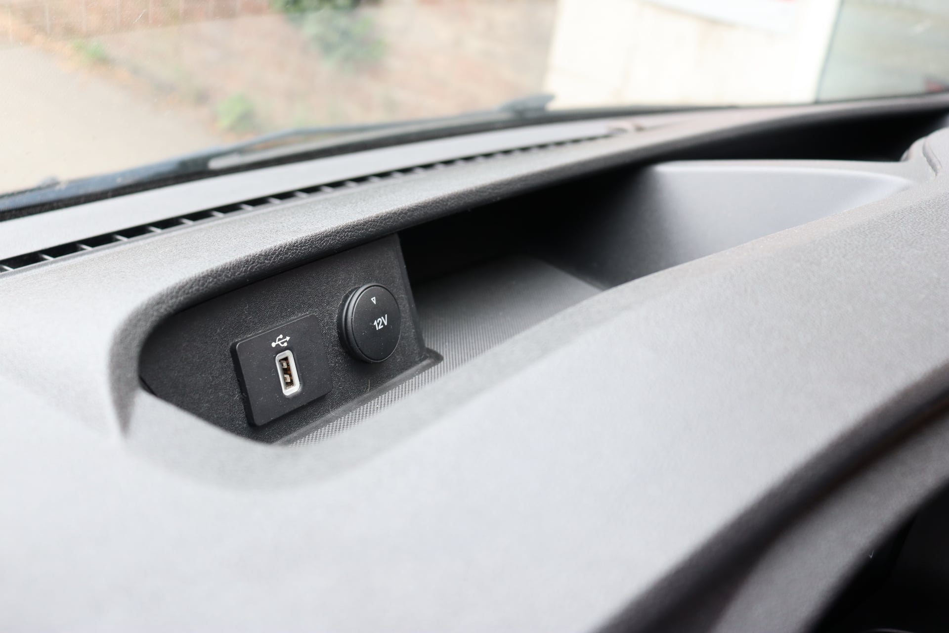 Ford Custom Transit Custom 2.0 TDCi 170 Sport (1ère main, CarPlay, Caméra) — 39