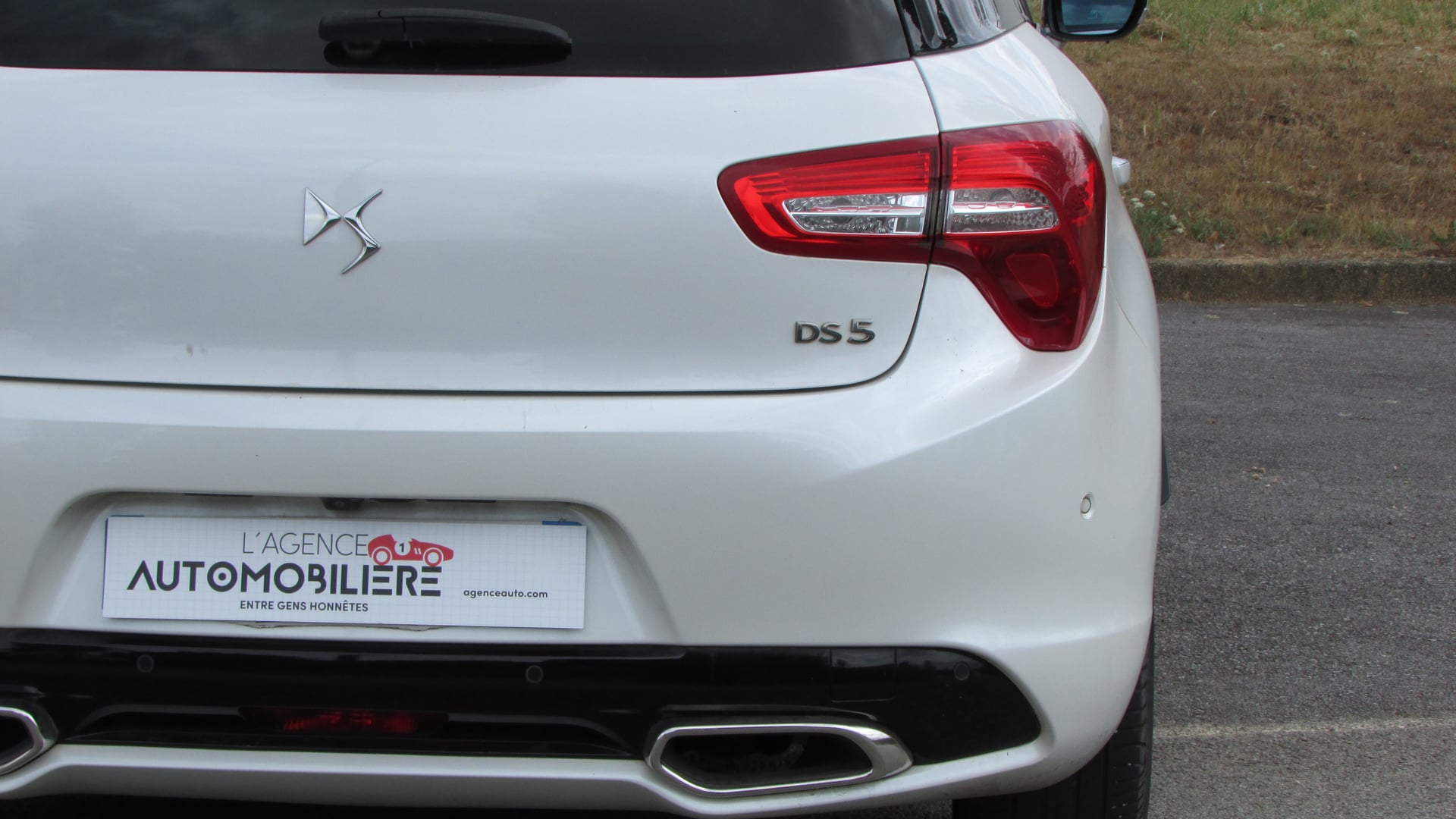 Citroen DS5 2,0L BLUEHDI 180CH EAT6 SPORT CHIC — 30