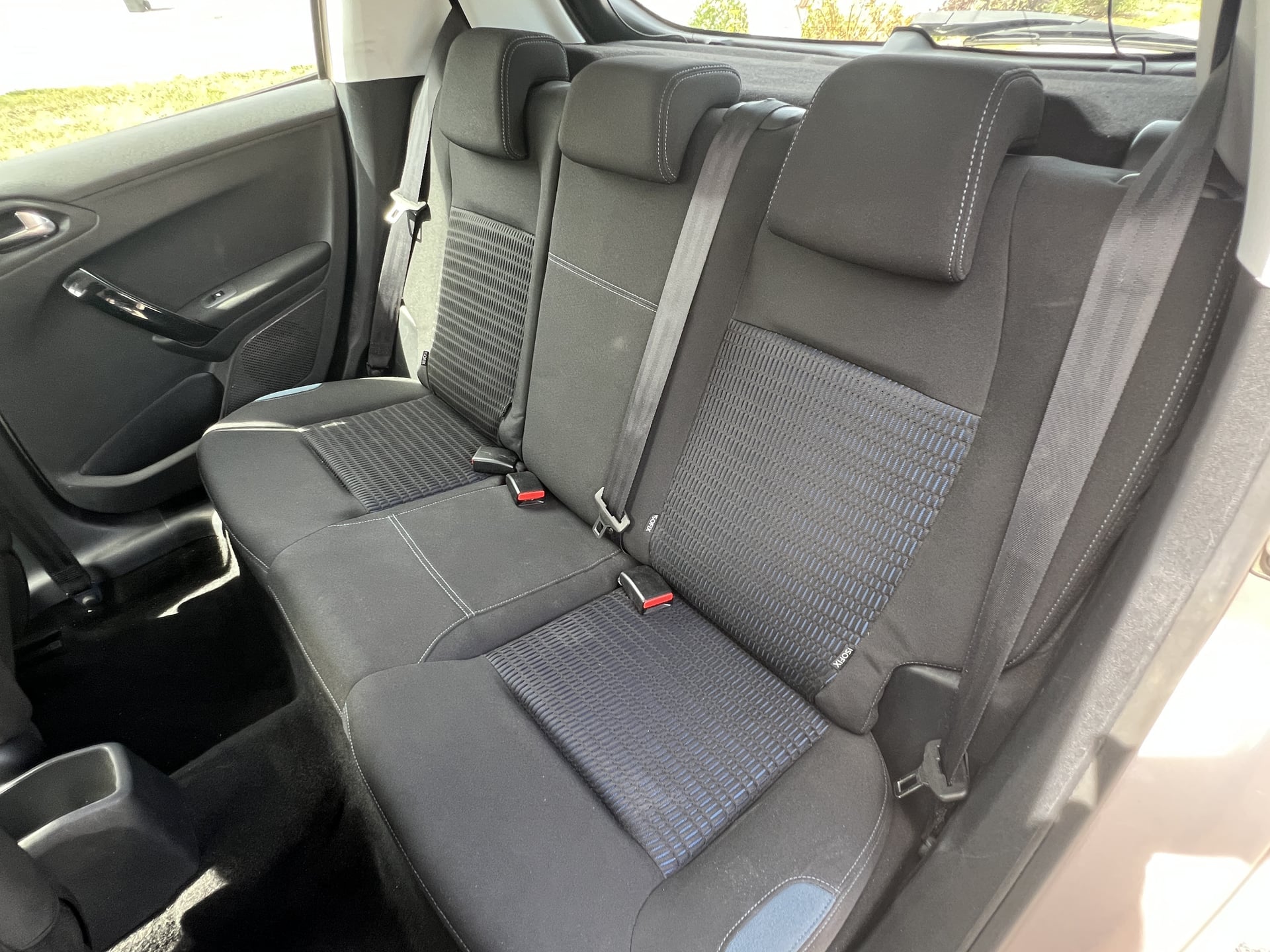 Peugeot 208 1.6 HDI 92ch ALLURE BVM 5P 91500 kms — 36