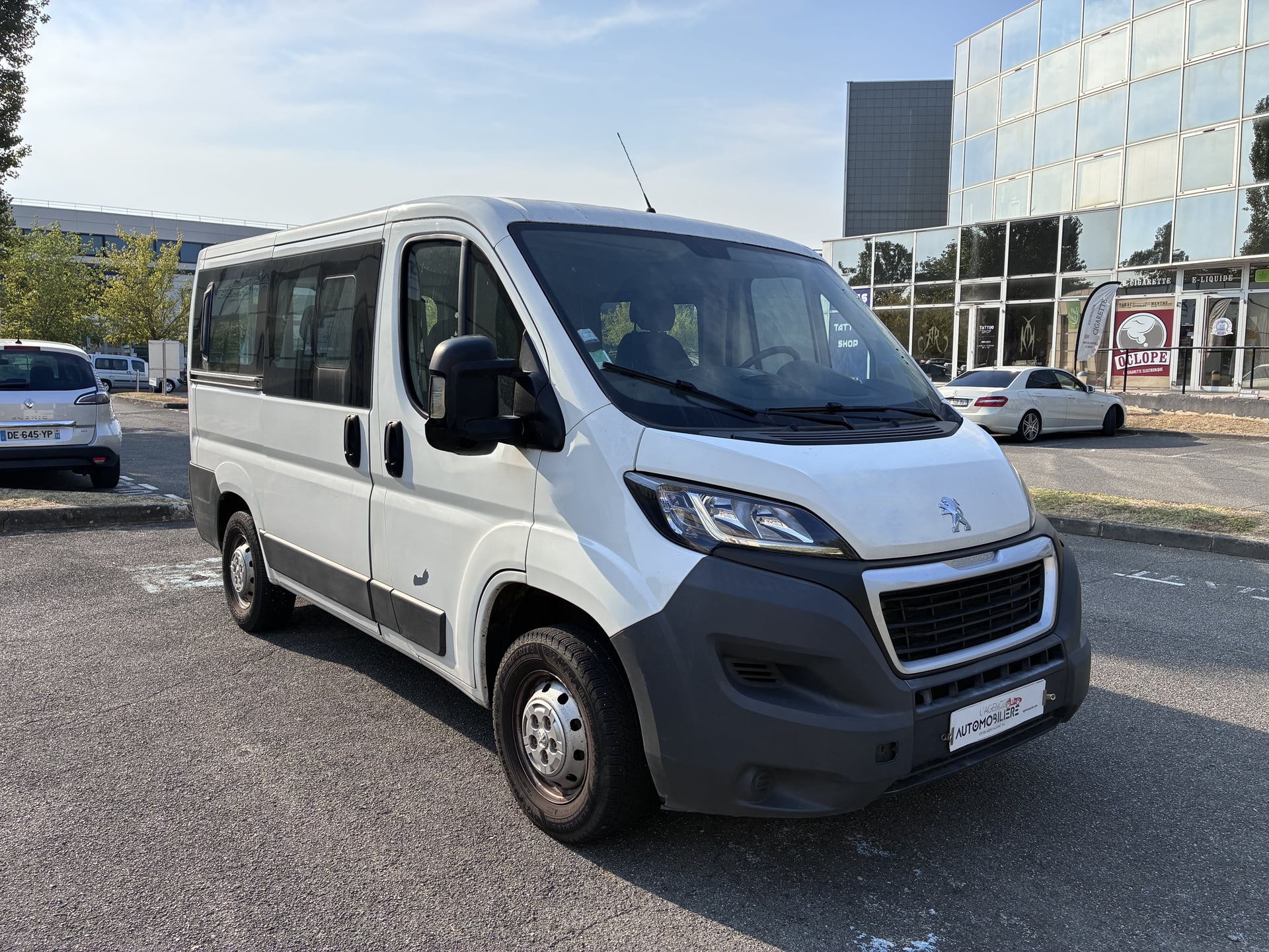 Peugeot Boxer 2.0 Blue HDI Minibus 9 places