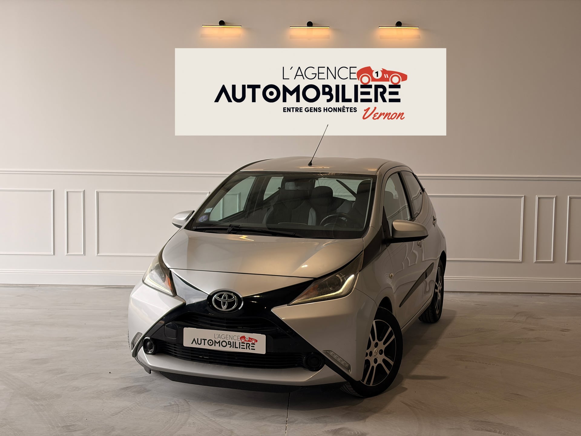 Toyota Aygo II 1.0 VVT-I X-PLAY 5P + CAMÉRA DE RECUL