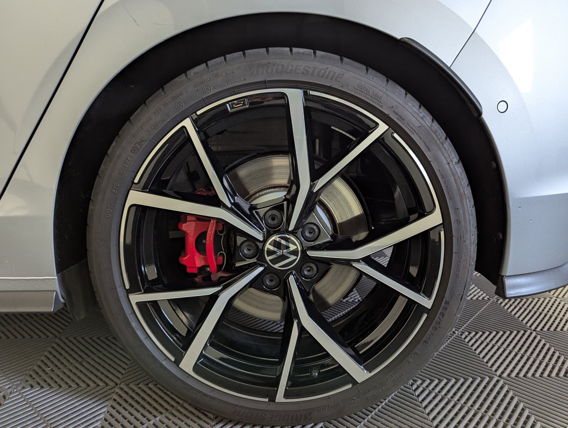 Volkswagen Golf VIII (2) 2.0 TSI 265 GTI DSG7 — 32