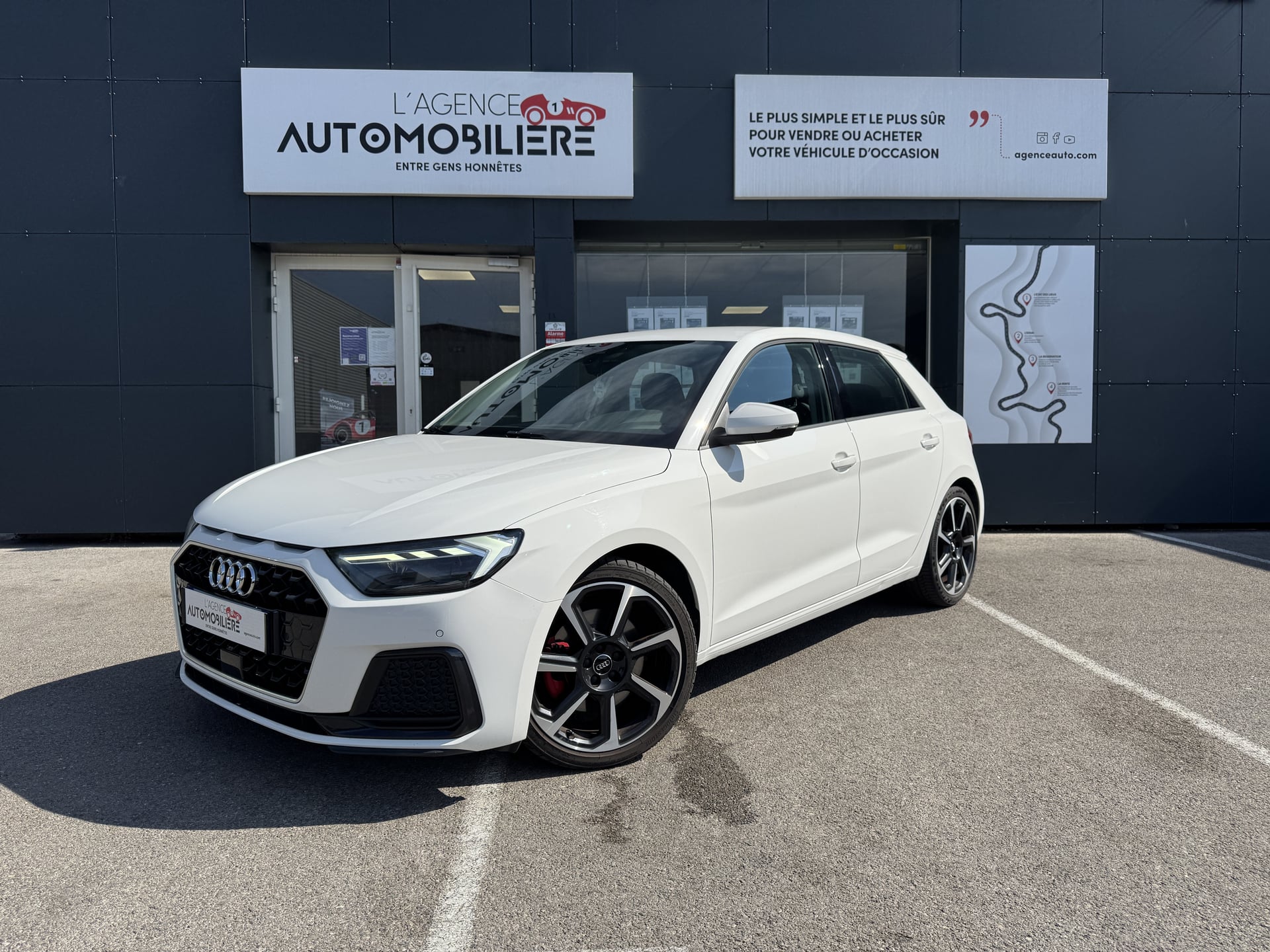 Audi A1 116ch 30-TFSI SPORTBACK S-Tronic DESIGN LUXE PERFORMANCE