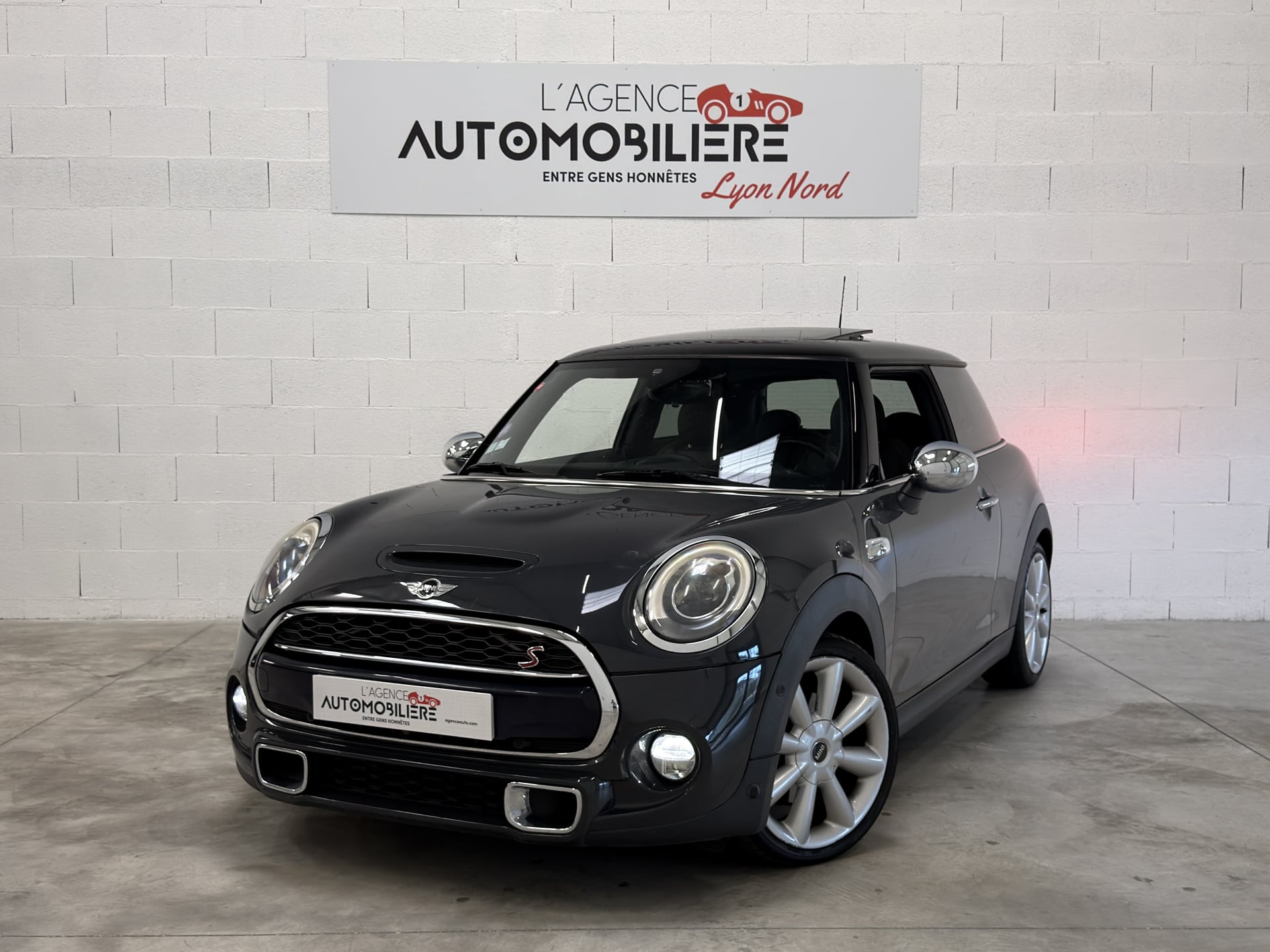 Mini Mini Cooper S 2.0 192 F56 – Toit ouvrant Caméra Tête haute Full LED Suspensions sport Origine France