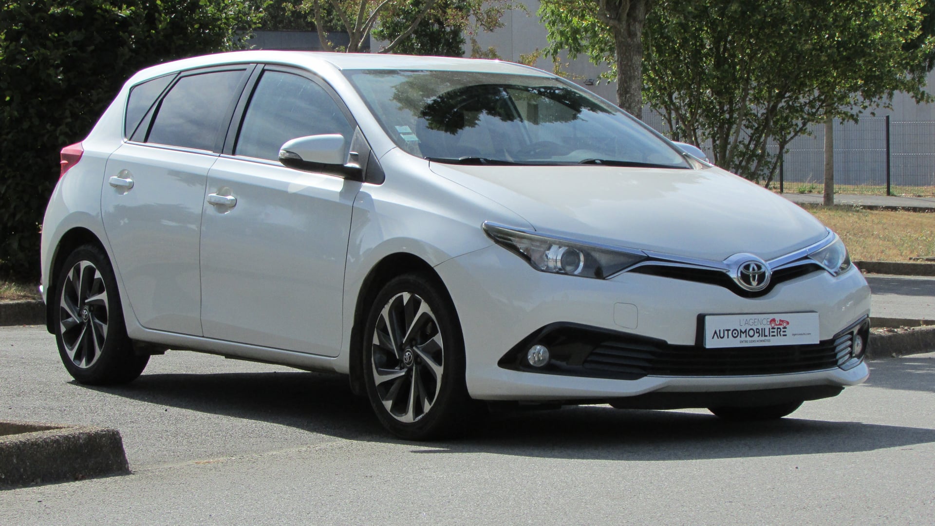 Toyota Auris 1,2L T 116CH DESIGN