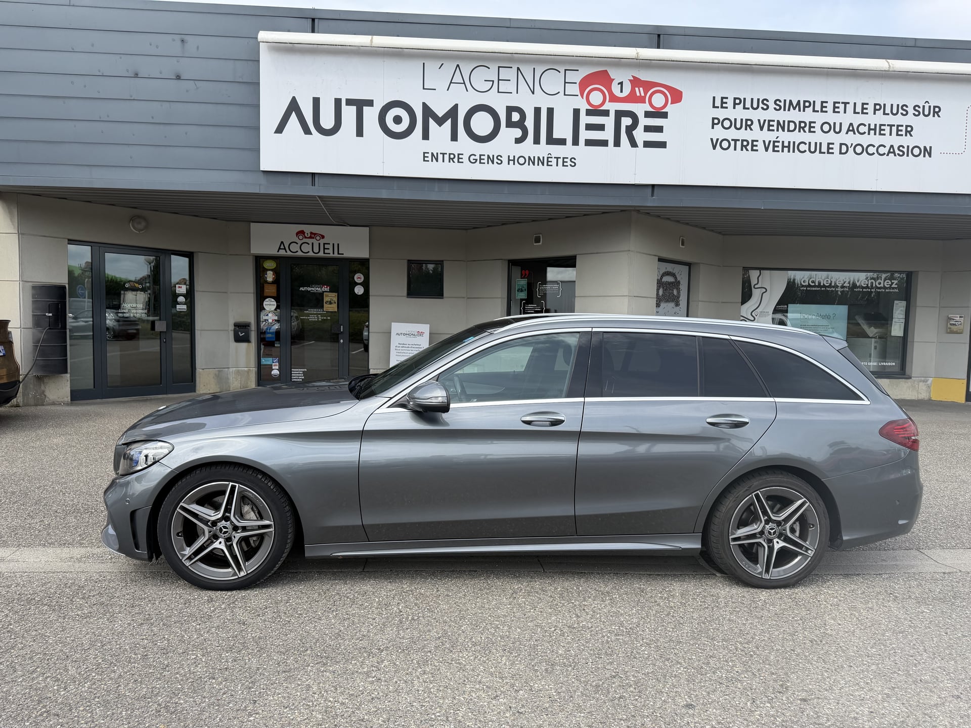Mercedes-Benz Classe C BREAK 220 d 9G-Tronic AMG Line — 2