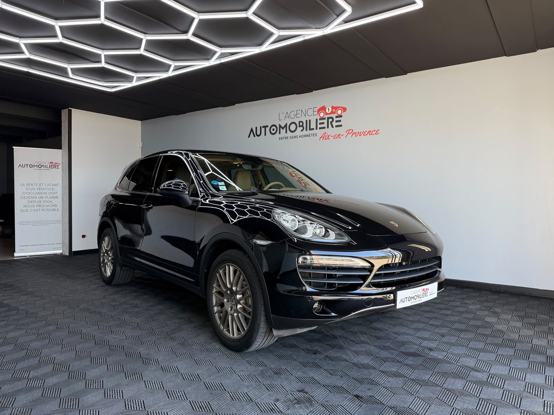 Porsche Cayenne S II 3.0 V6 HYBRID TIPTRONIC - 2ème MAIN