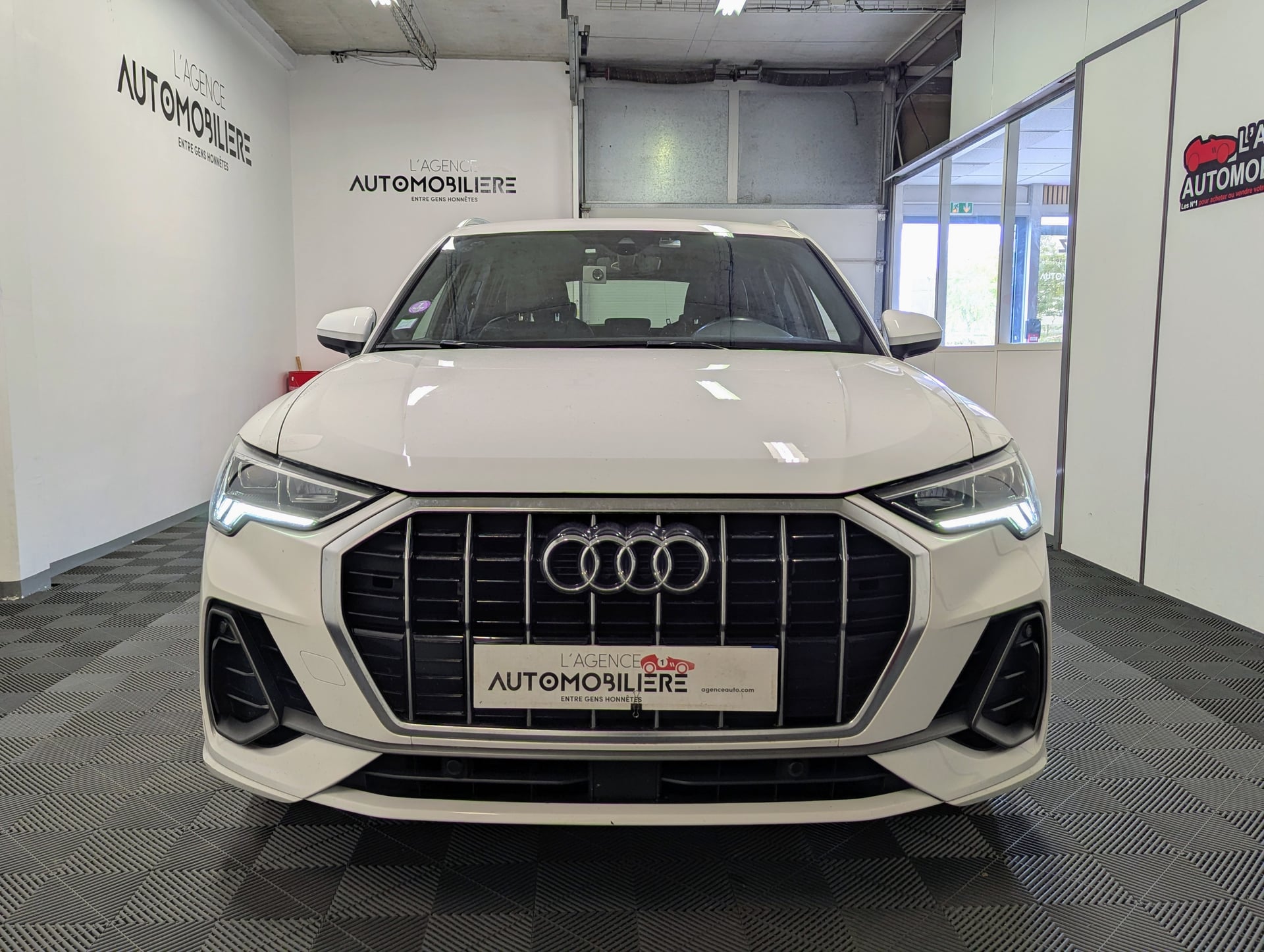 Audi Q3 II 35 TFSI 150 H S LINE S TRONIC — 2