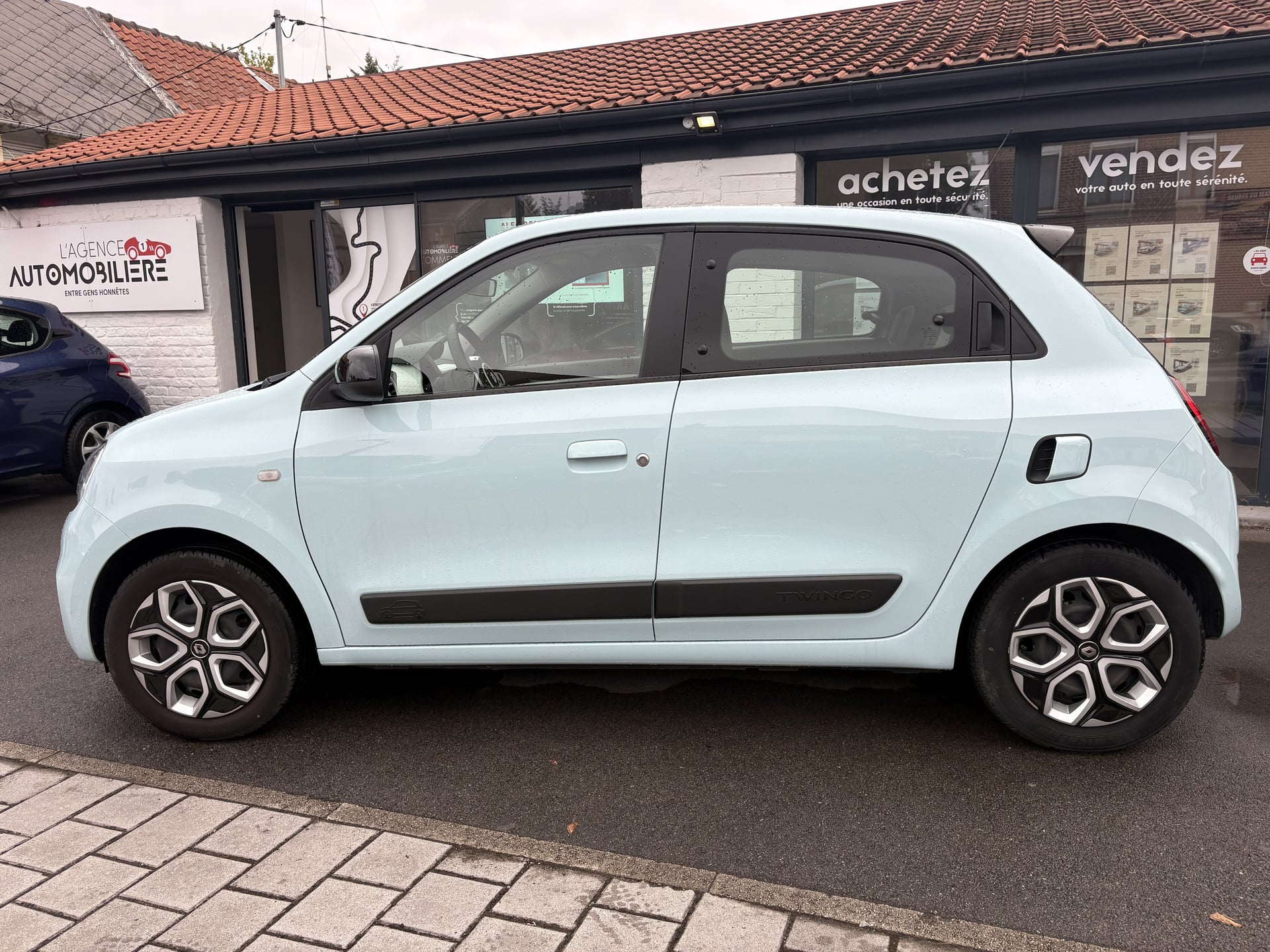 Renault Twingo 1.0 SCe 65ch Equilibre Car-Play 1ère main — 2