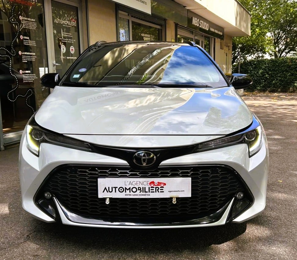 Toyota Corolla XII TOURING SPORTS 2.0 HYBRIDE 184H 8CV GR SPORT 2022 ENTRETIEN TOYOTA — 2
