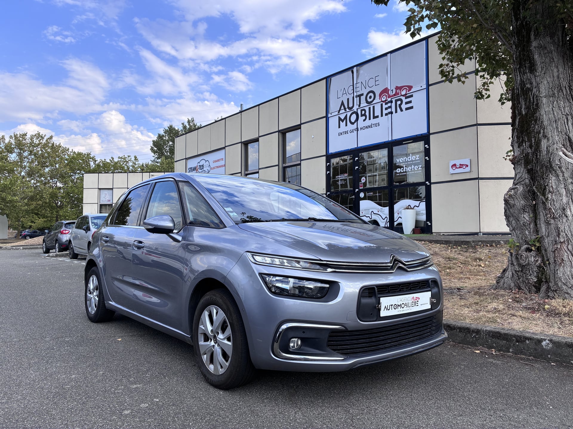 Citroen C4 PICASSO 1.6 HDI 120CH SHINE - Distribution neuve