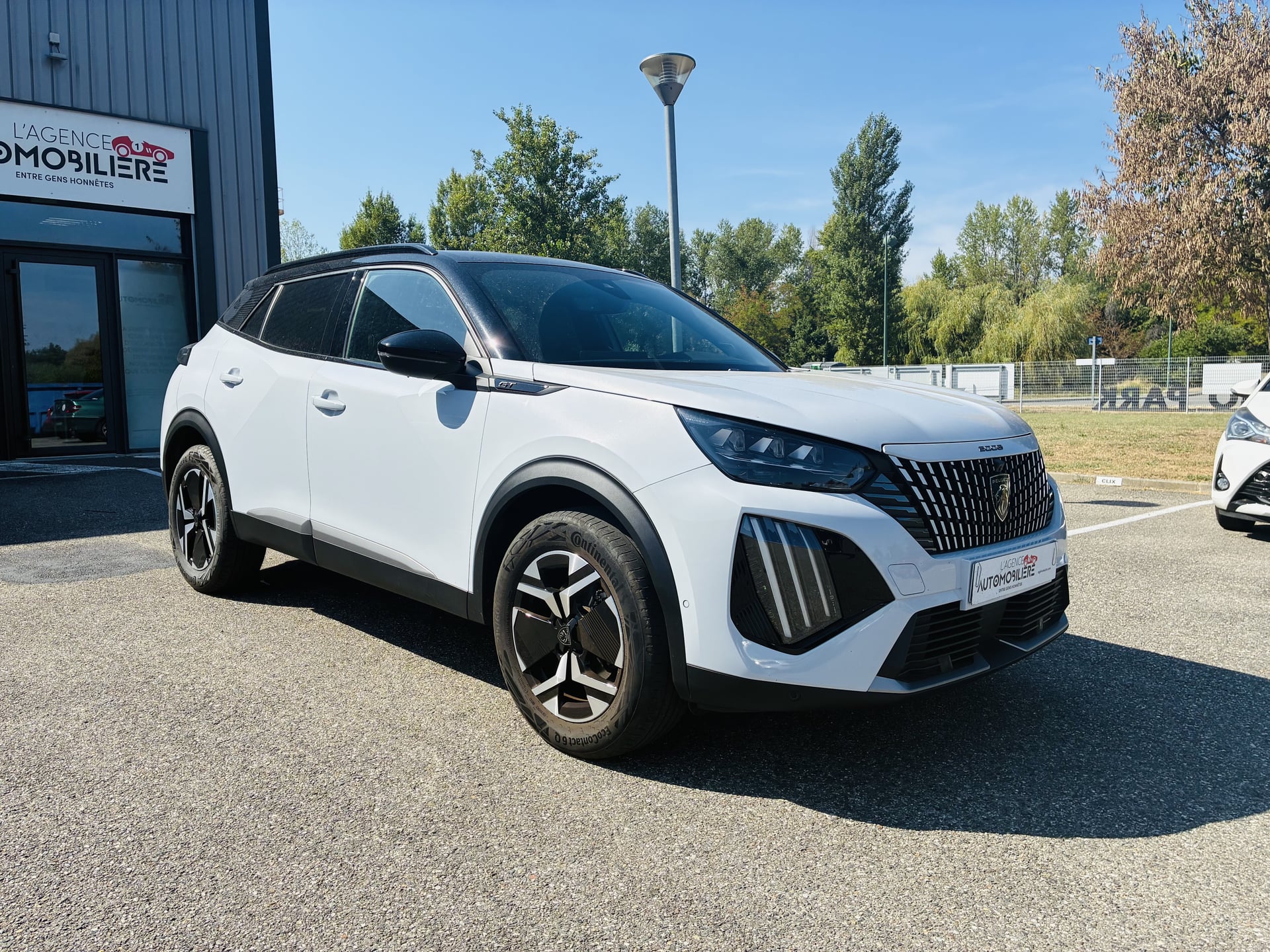 Peugeot 2008 GT Hybrid 136 e-DCS6 - TVA Récupérable