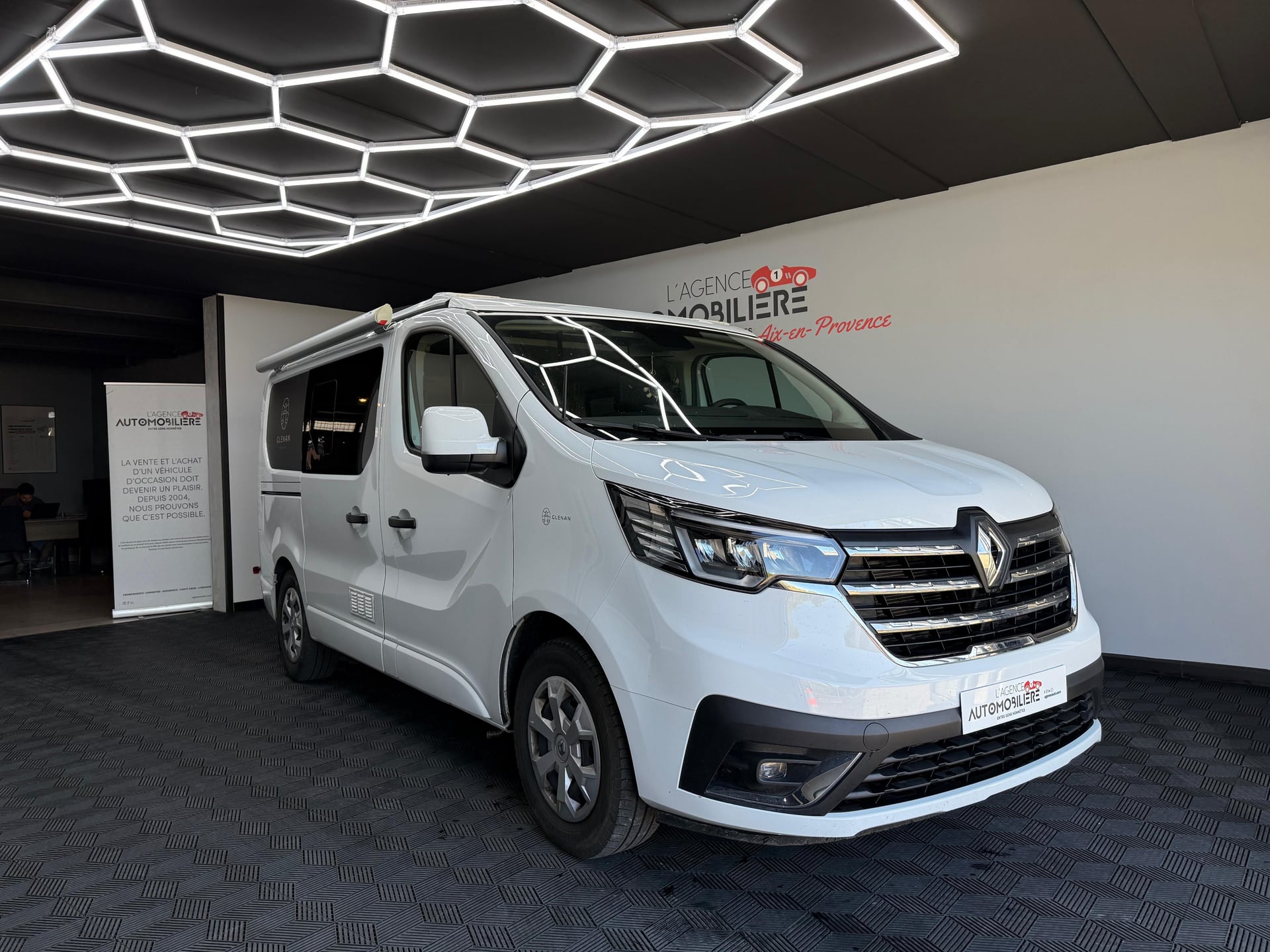 Renault Trafic 2.0 dCi 150 Ch HORIZON VAN 5 GLENAN CONCEPT CAR - BOITE AUTO - GARANTIE 6 MOIS