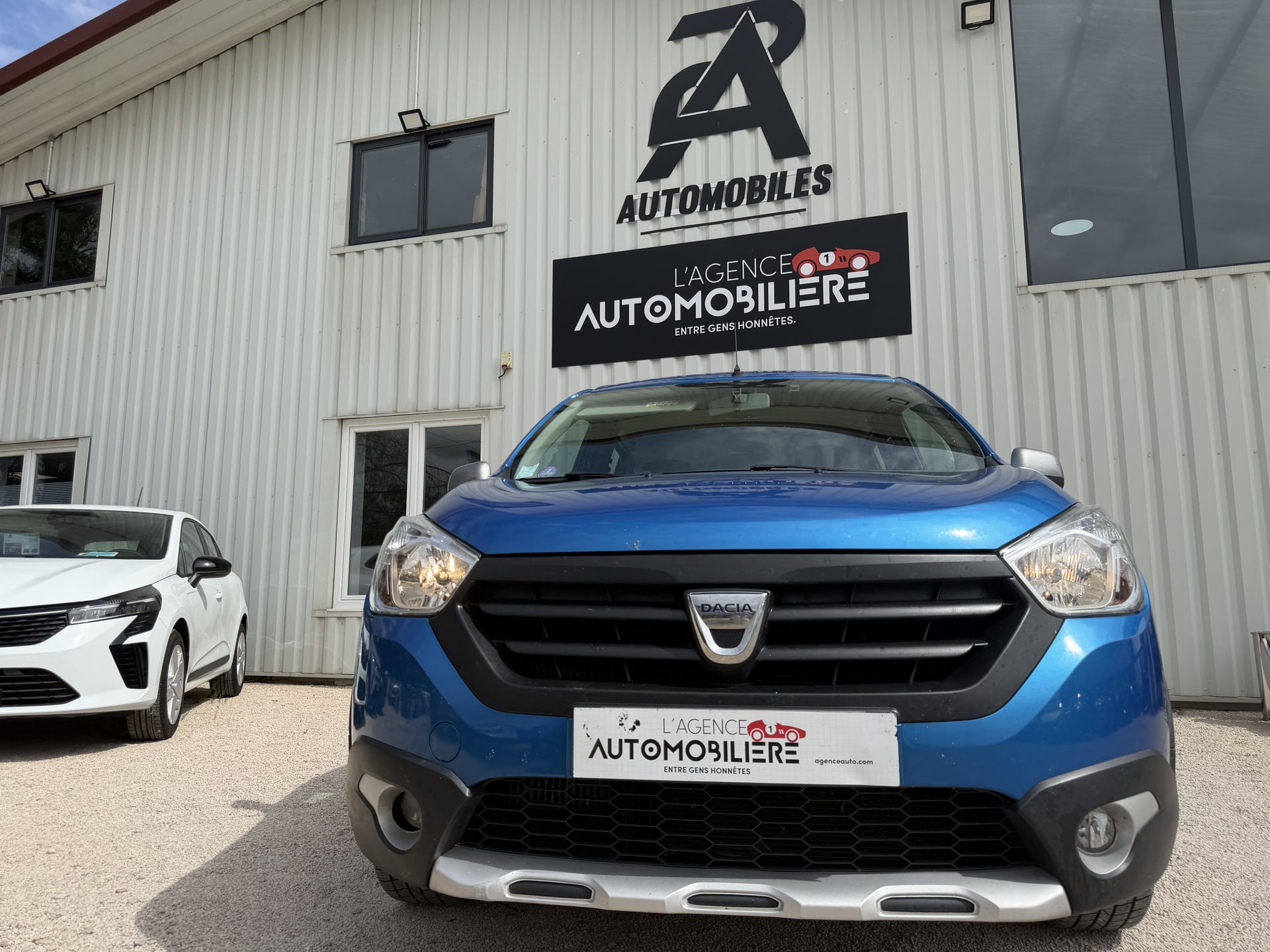Dacia Lodgy 1.2 Tce - 16v 115cv - Stepway 7PL — 2