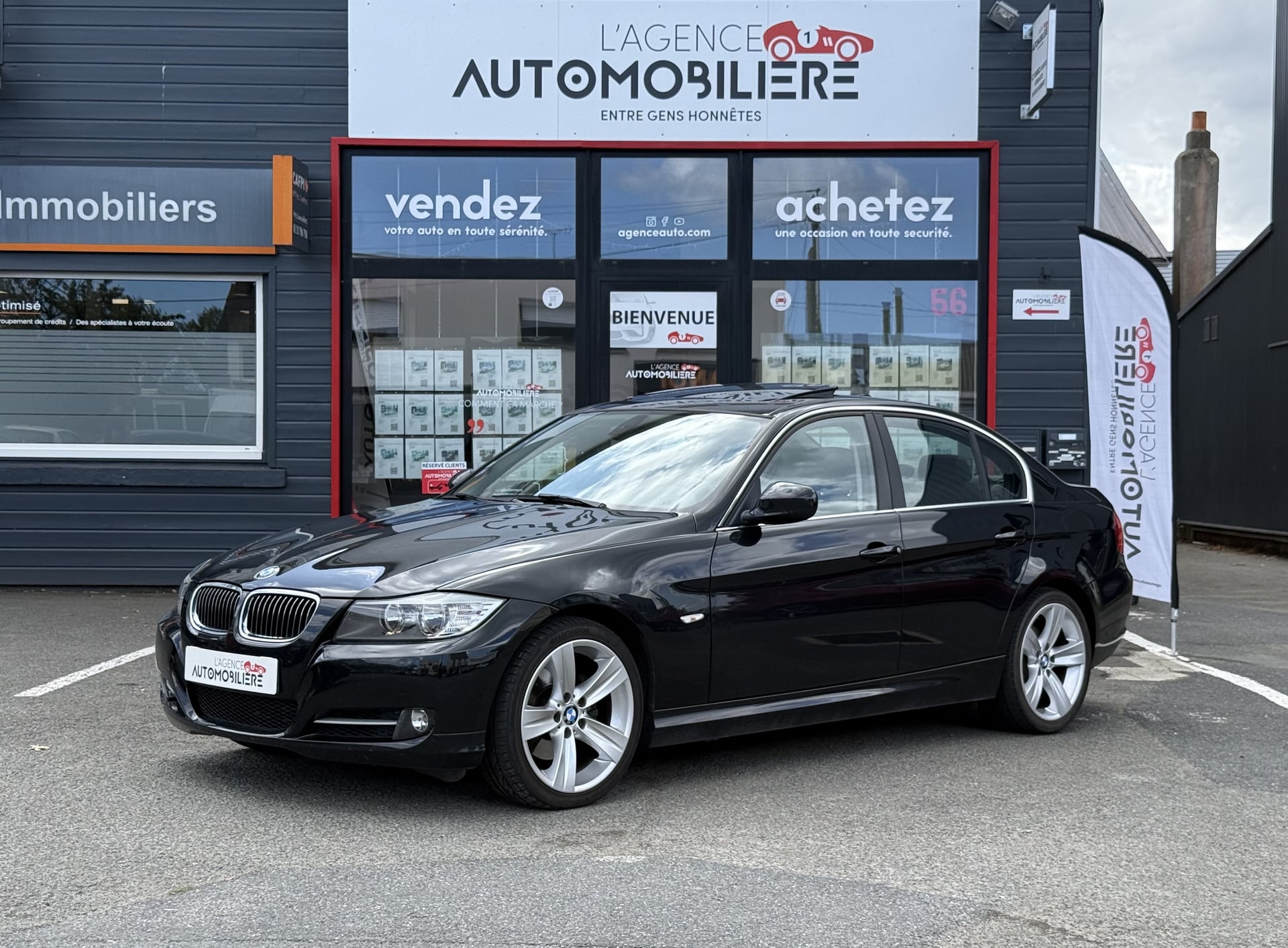 BMW Série 3 3.0 325i 218 ch BVM6 EDITION CONNECTED-DRIVE (Toit ouvrant)
