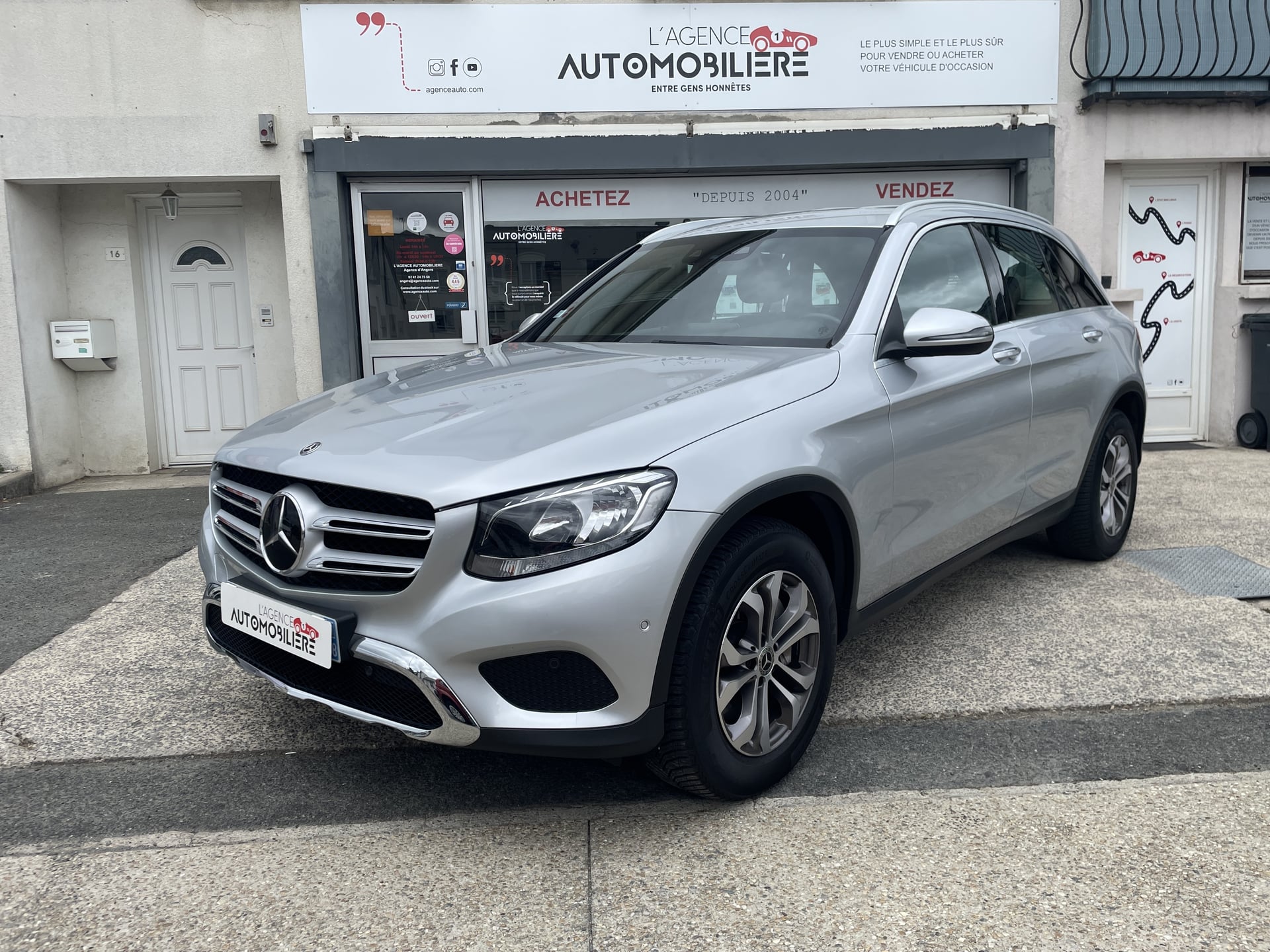 Mercedes-Benz Classe GLC 250 d 2.1 d 204 cv 4MATIC 9G-Tronic -Executive Pack AMG - Suivi Mercedes
