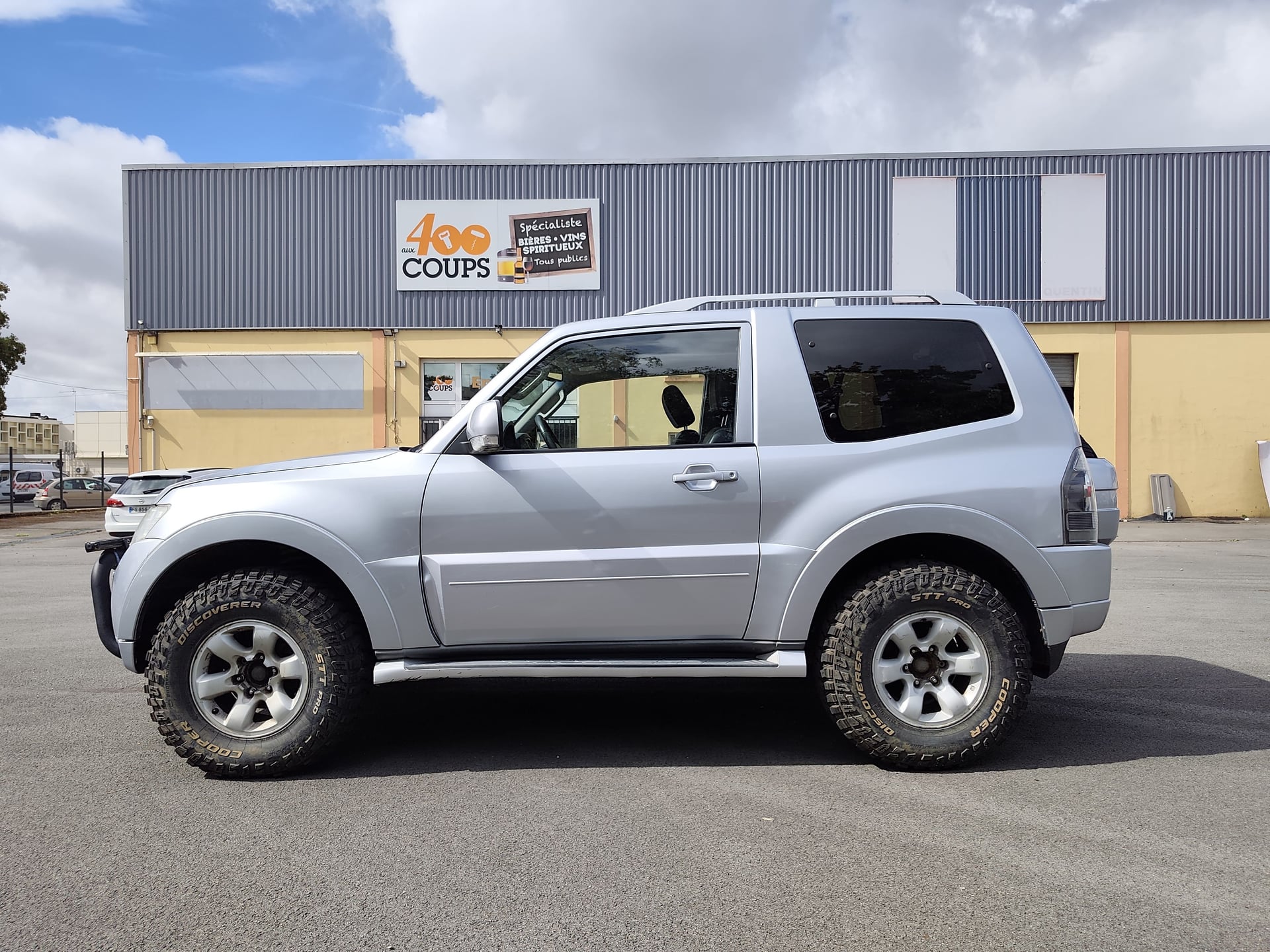 Mitsubishi Pajero 3.2 DI-D 3p Boite Automatique - Equipé — 32