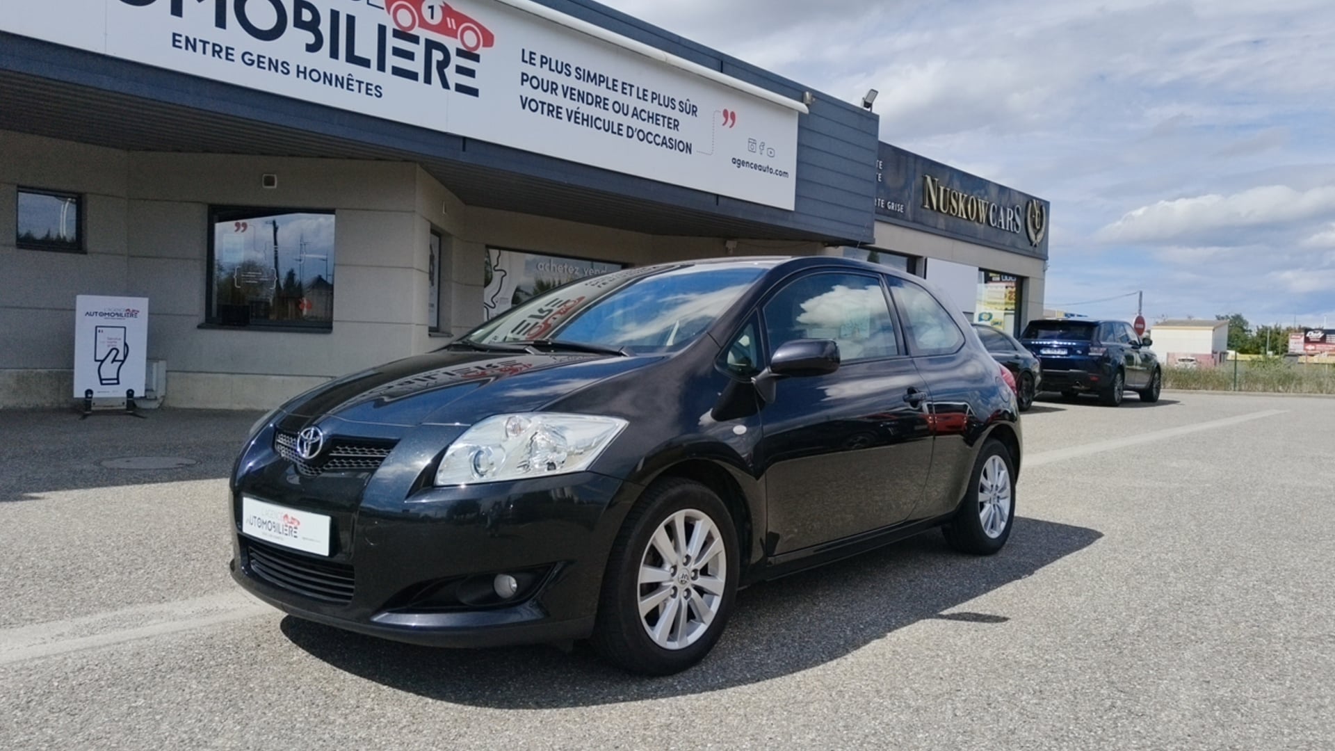 Toyota Auris 124 vvt-i linea sol