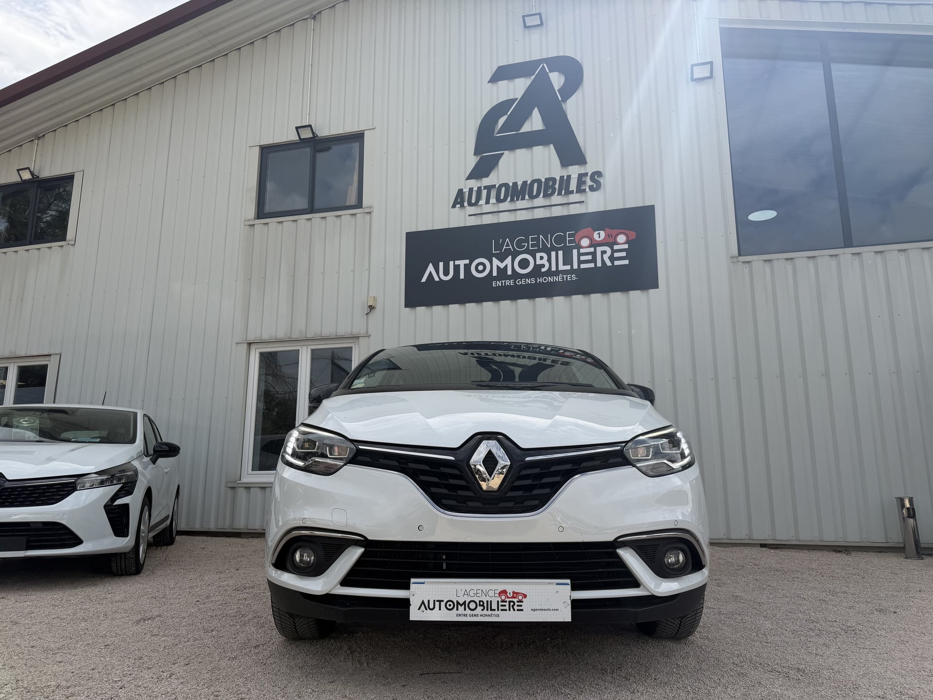 Renault Scenic 1,6 DCI - 160cv - Energy EDC Intens — 2