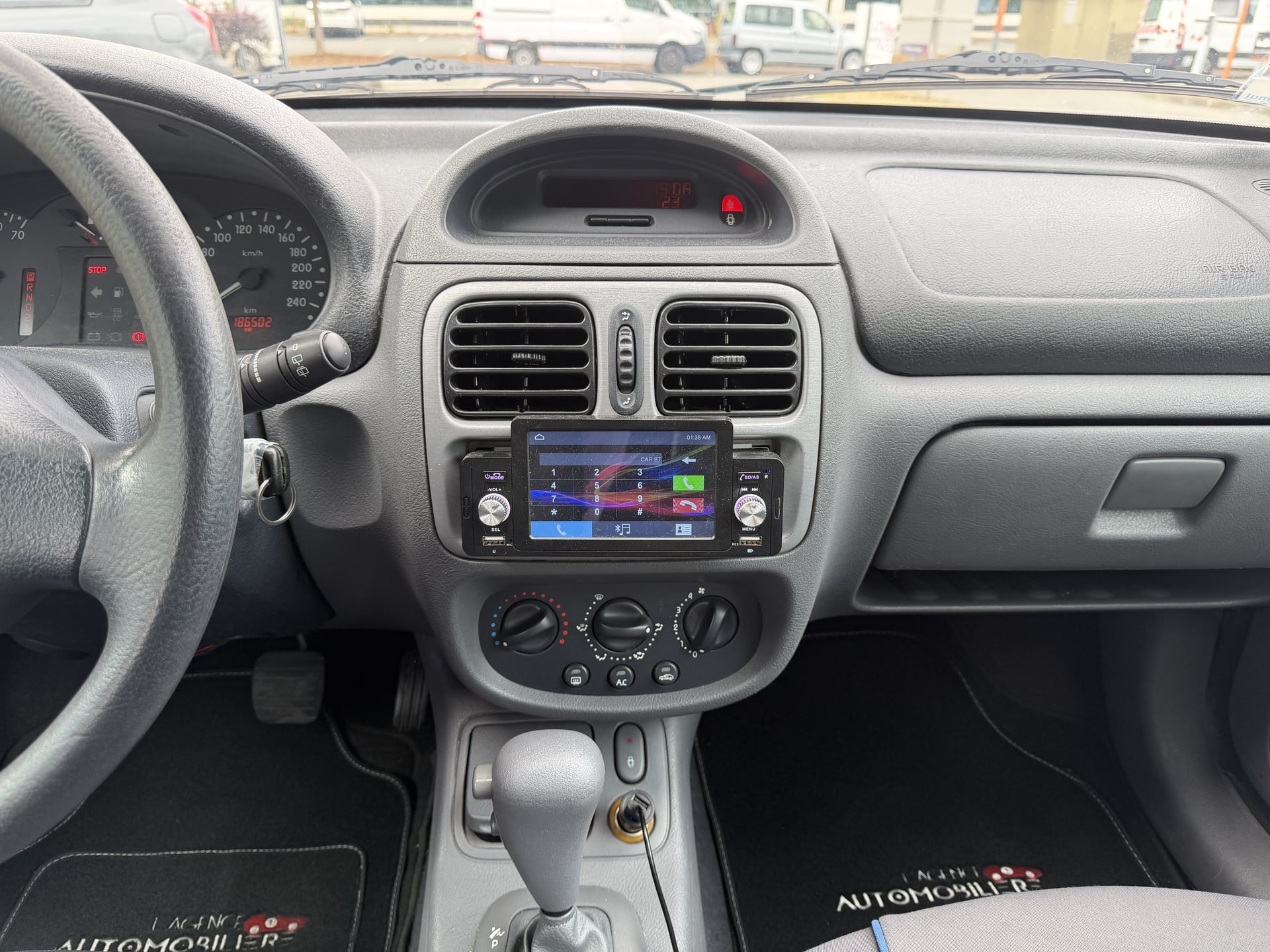 Renault Clio II 1.6 RXT 90cv - Boite automatique — 18