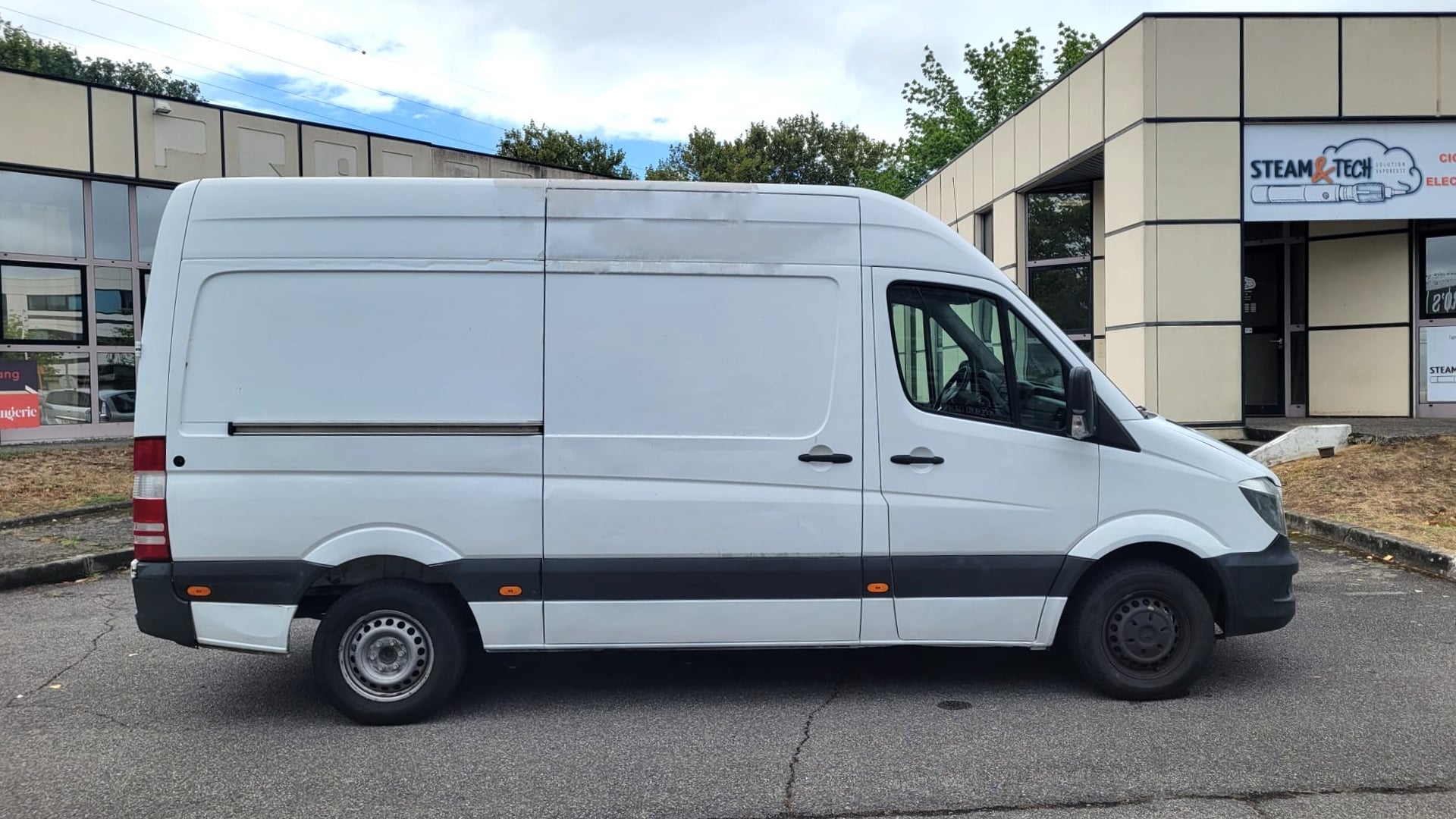 Mercedes-Benz Sprinter 2.2 211 CDI 115CH — 2