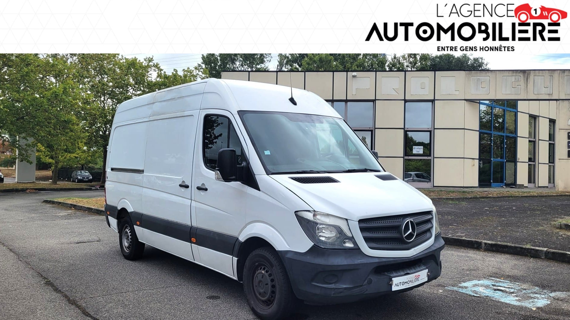 Mercedes-Benz Sprinter 2.2 211 CDI 115CH