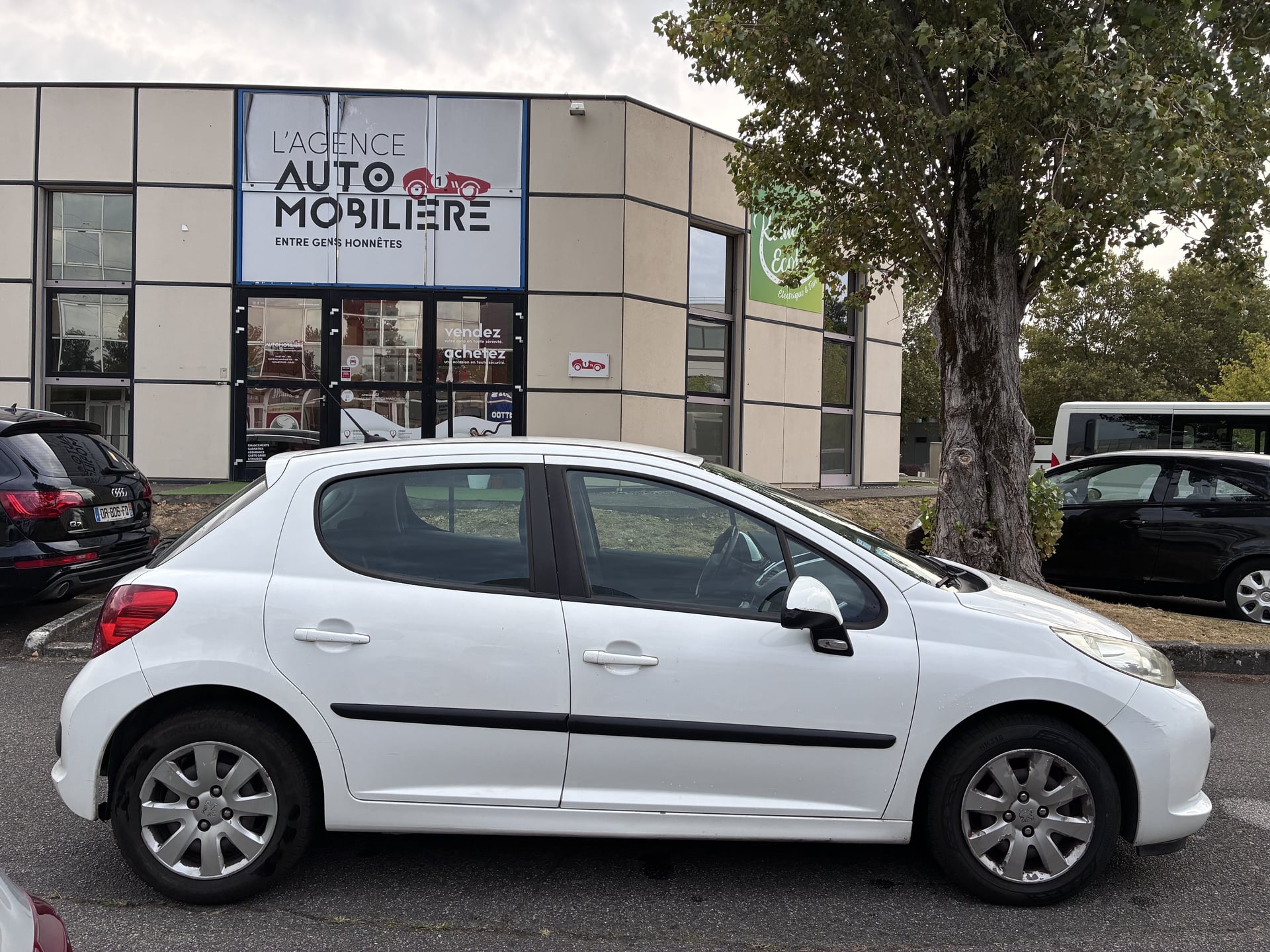Peugeot 207 1.6 HDI 90 CH — 2