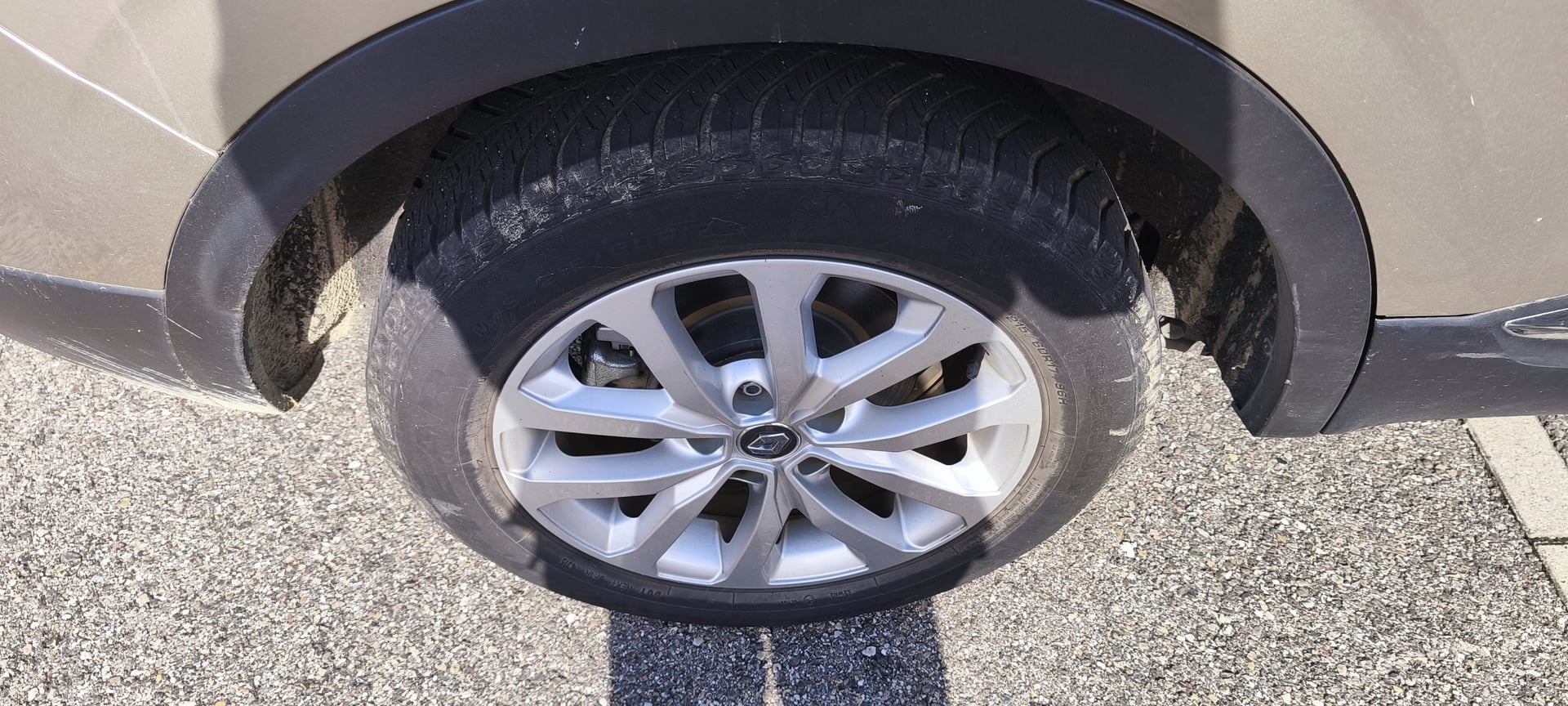 Renault Kadjar 1.5 DCI ECO2 FWD EDC 110 INTENS — 30