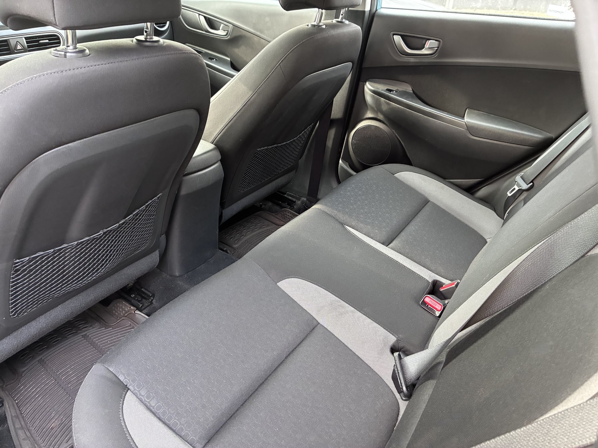 Hyundai KONA 1.6 CRDI 115CH INTUITIVE — 16