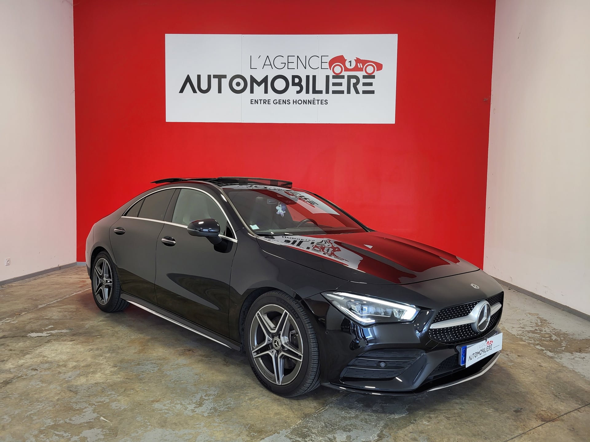 Mercedes-Benz Classe CLA CLA COUPE 200 D AMG LINE + CARPLAY + TOIT OUVRANT