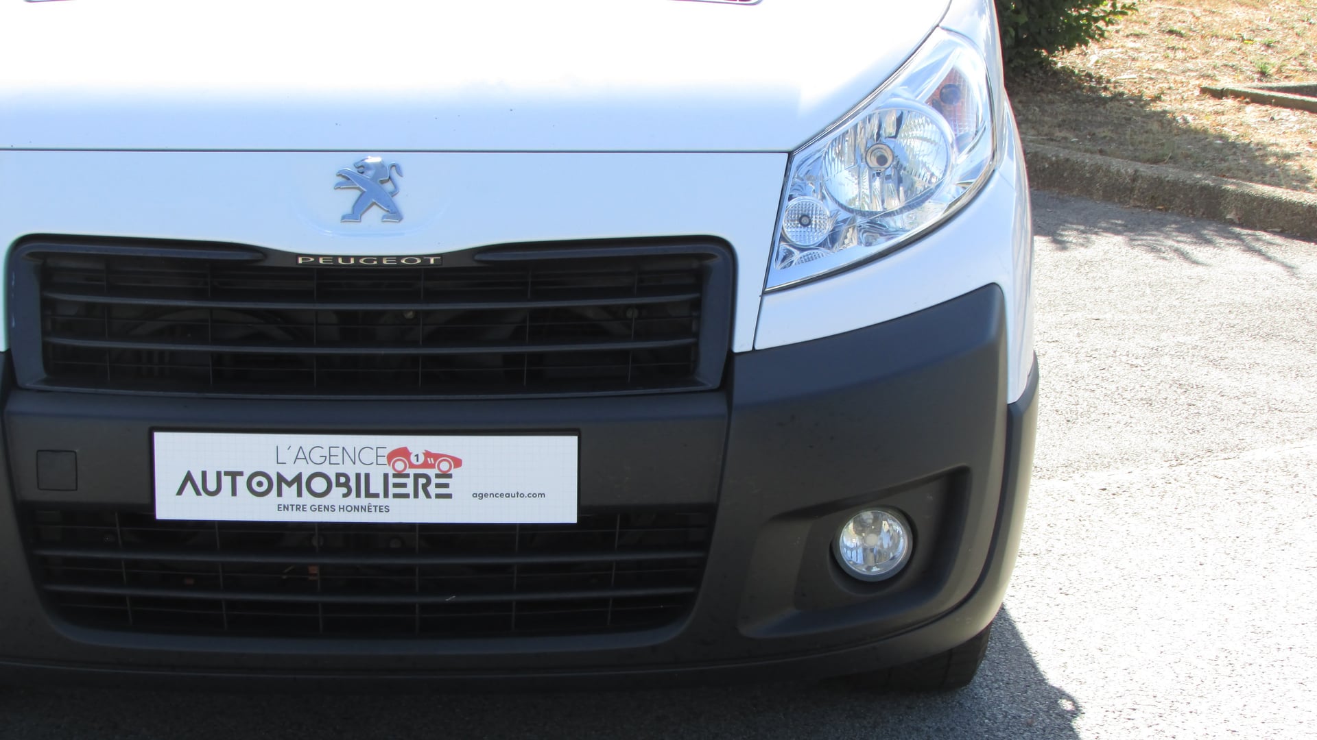 Peugeot Expert L1H1 AMENAGE 2,0L HDI 125CH — 30