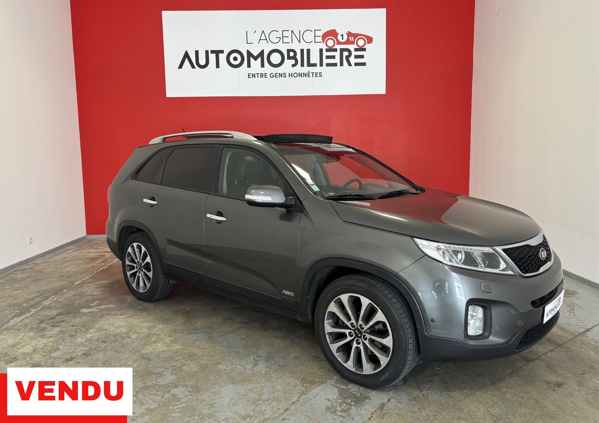 Kia Sorento KIA SORENTO 2.2 CRDI 197 CV BVA 6 AWD TOIT PANORAMIQUE ATTELAGE