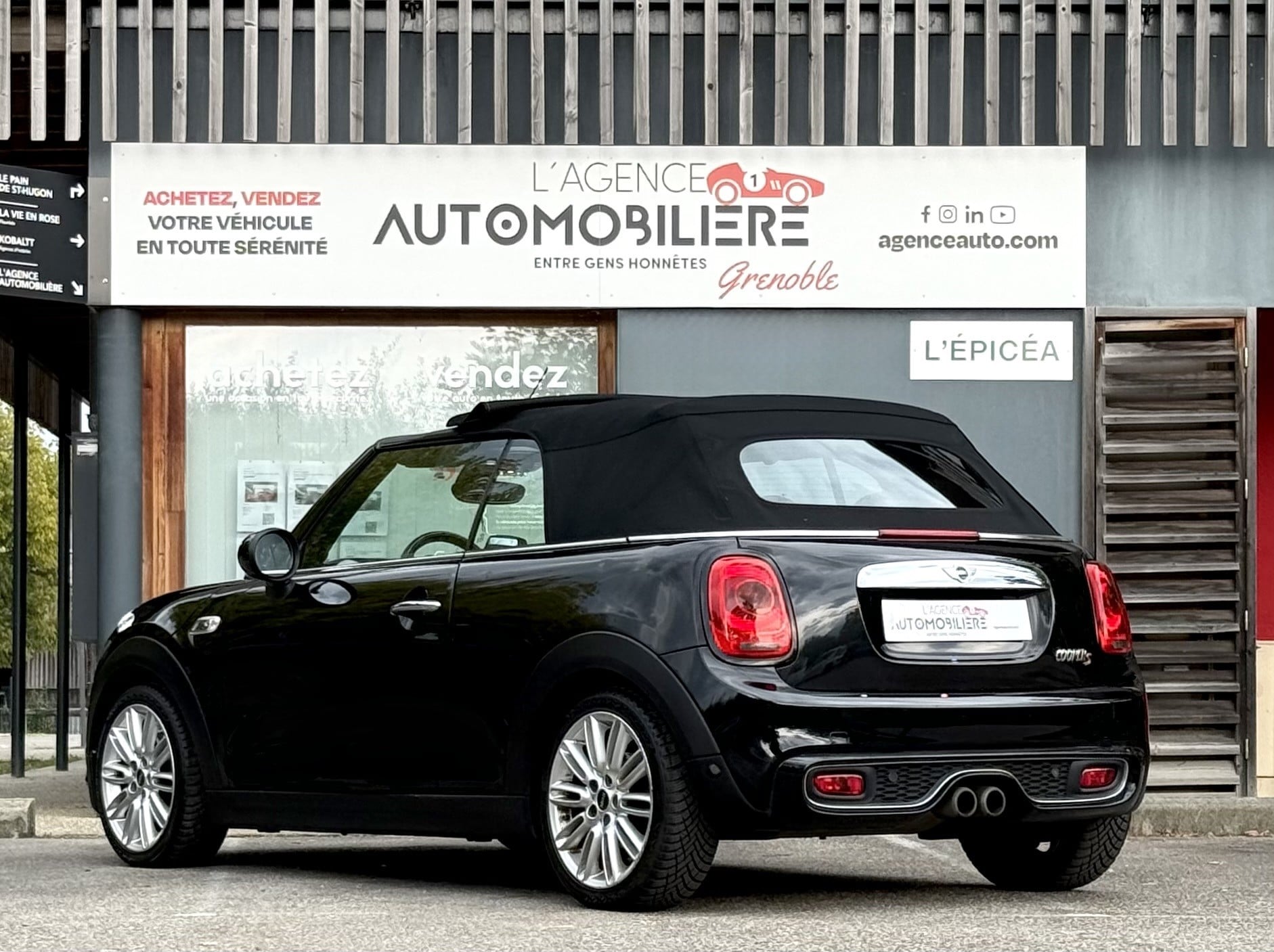 Mini Mini Cooper S Cabriolet 2.0i 192ch BVA Pack JCW - Harman Kardon / Sièges Chauffants — 2
