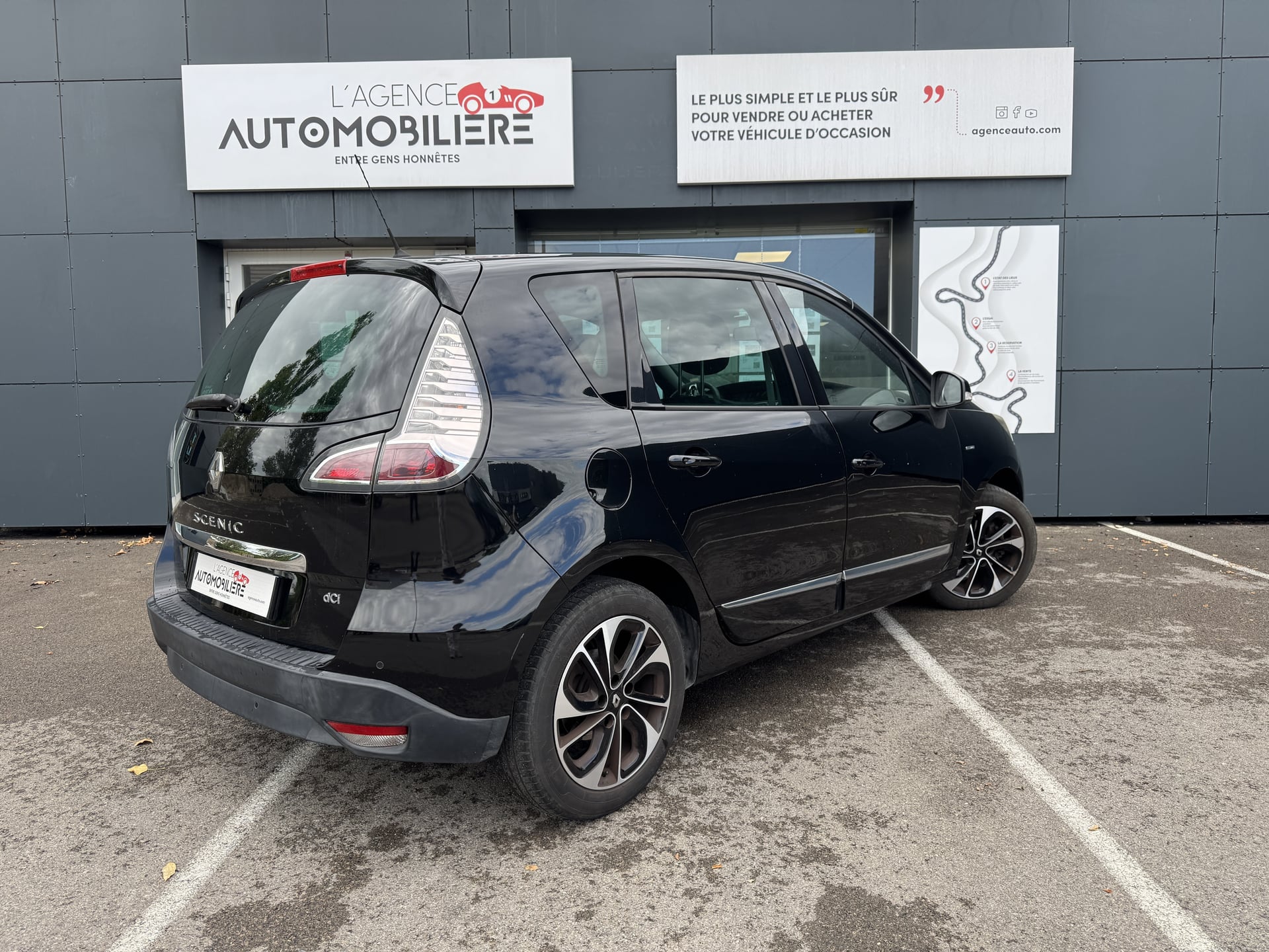 Renault Scenic 1.5 DCI 110ch BOSE EDITION 1ere main — 2