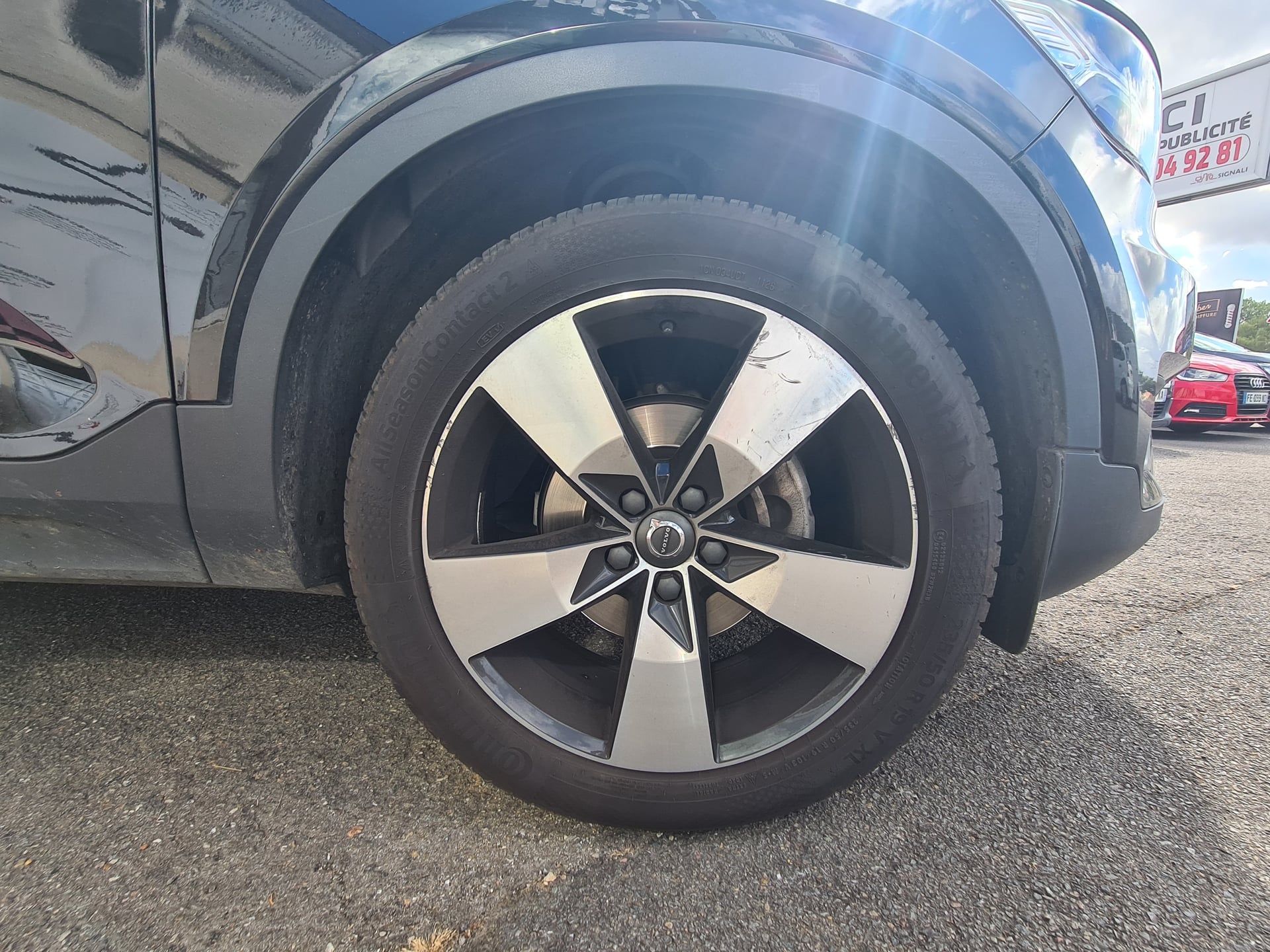 Volvo XC40 T3 1,5 156CV BUSINESS BVM6 TOIT OUVRANT & PANORAMIQUE — 37